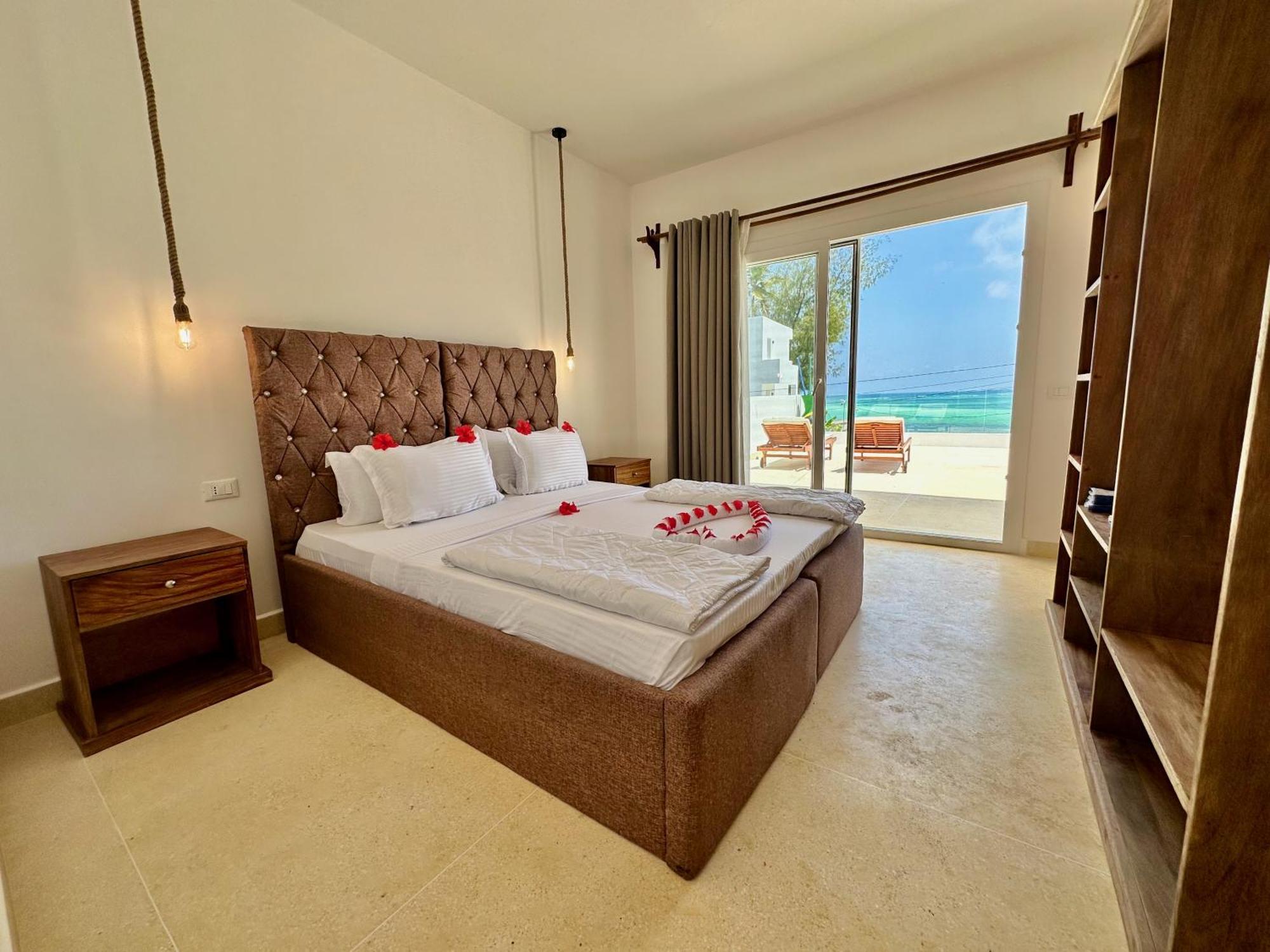 Beachfront Alma With Private Pool Zanzibarhouses Kiwengwa (Zanzibar)