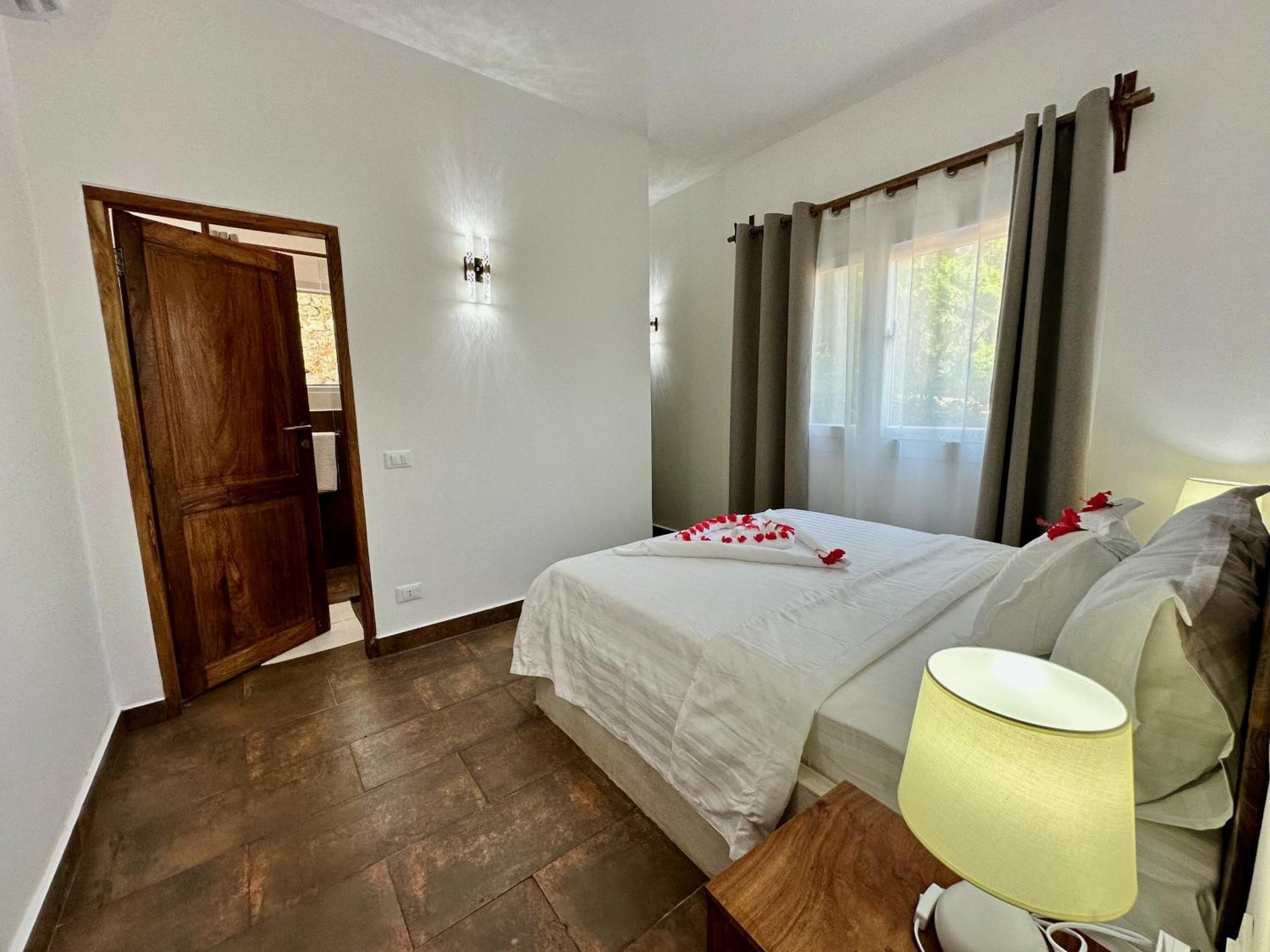 Beachfront Alma With Private Pool Zanzibarhouses *