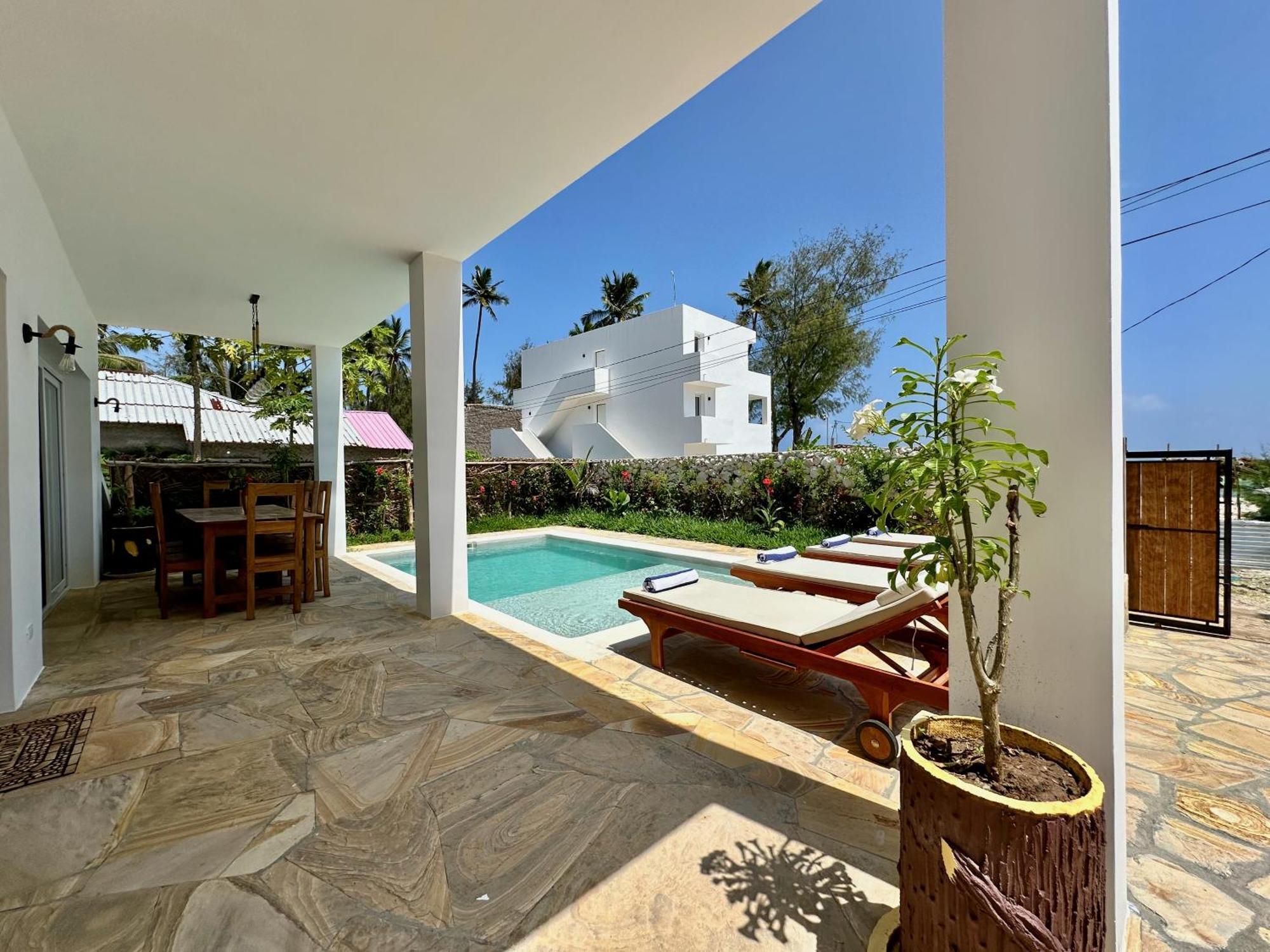 Beachfront Alma With Private Pool Zanzibarhouses Villa *