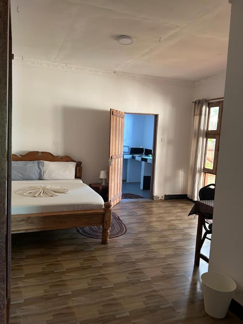 Apartment Zanzllywood Uroa Dikoni