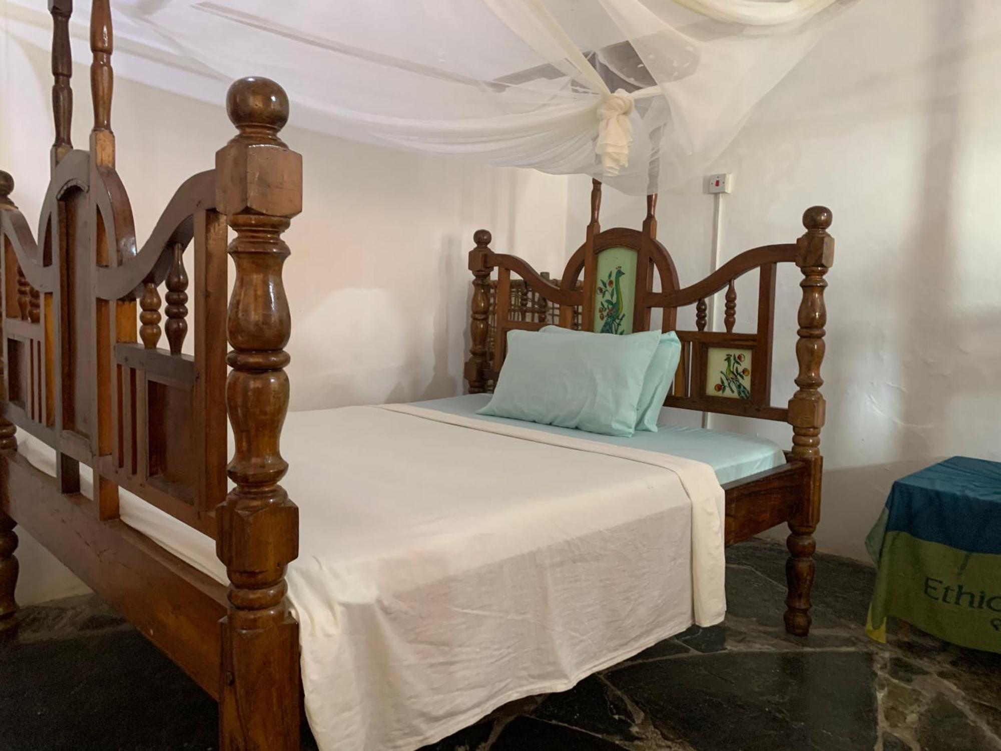 Mfumbwi * Jambiani (Zanzibar)