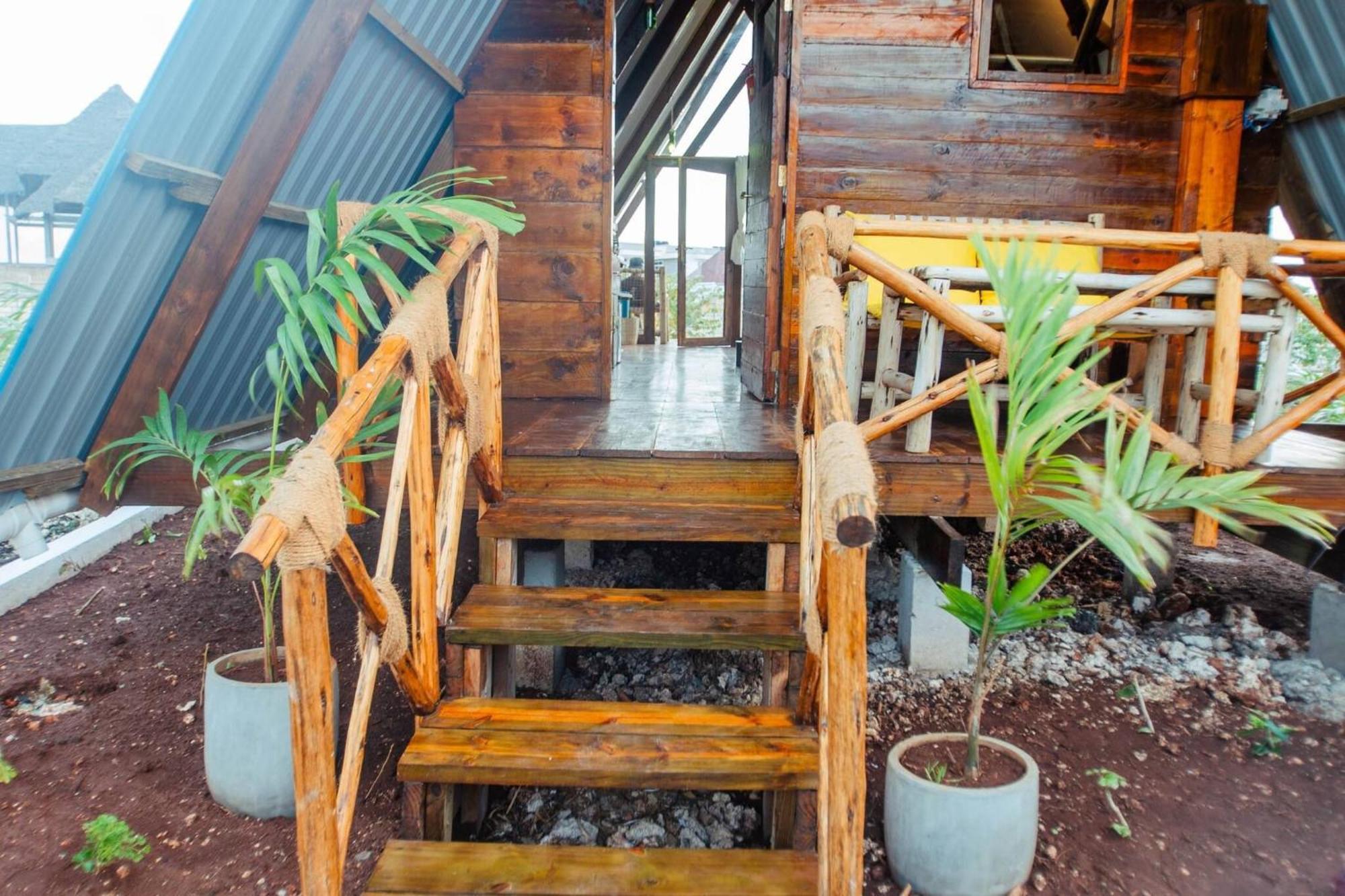 Serene A-frame In Nungwi, Tanzania - Private Garden Oasis *