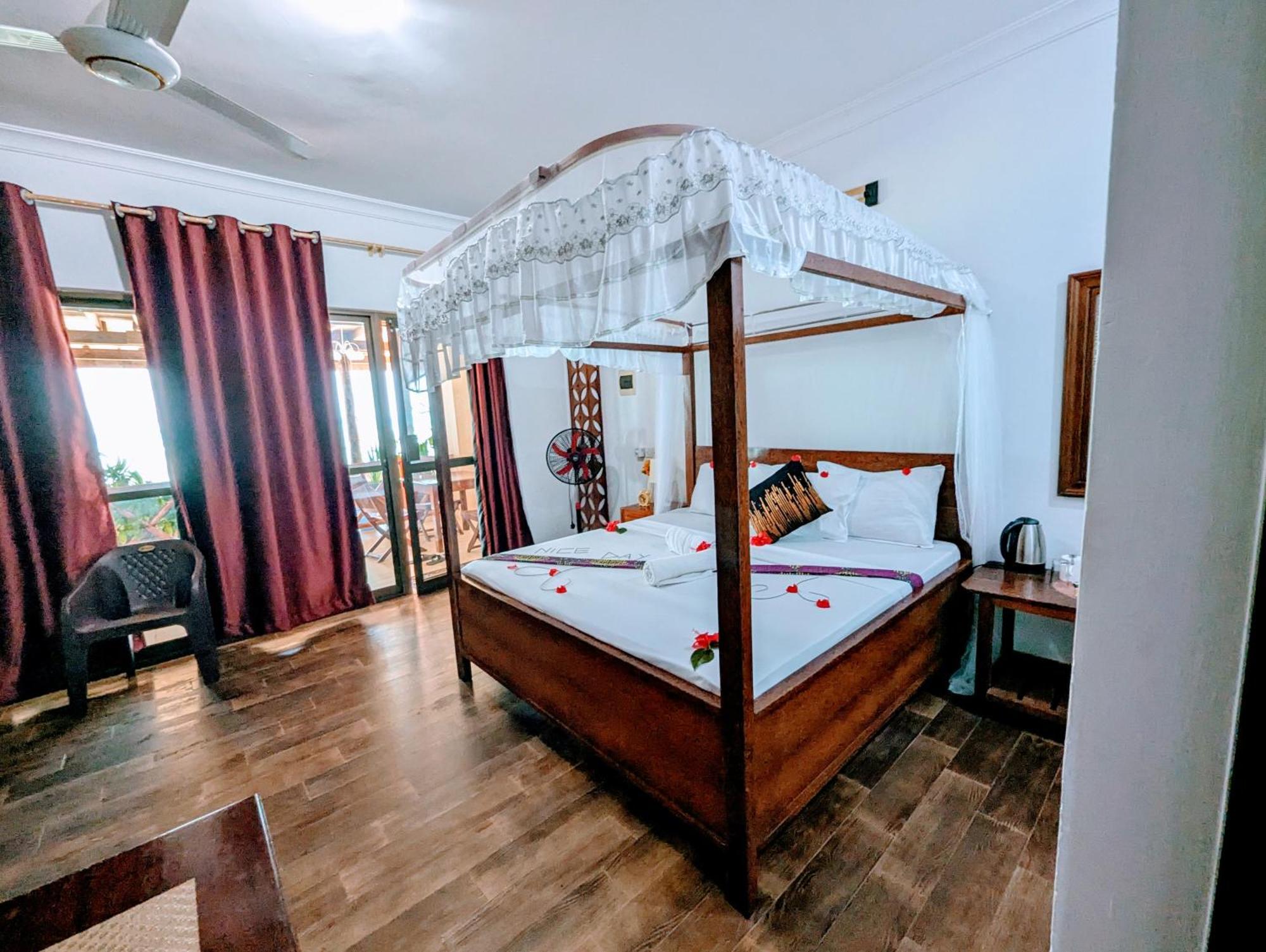 Hotel Blue Tides Nungwi
