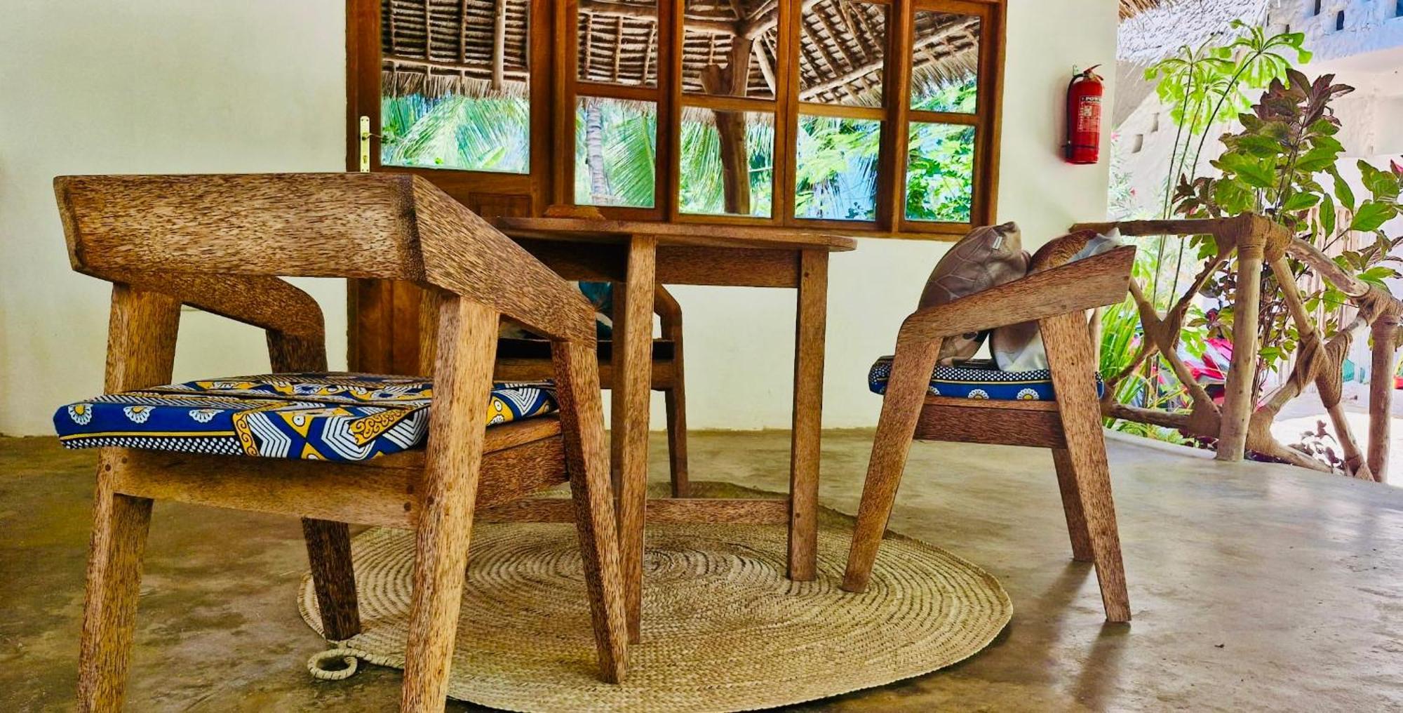 Bahati Hotel
