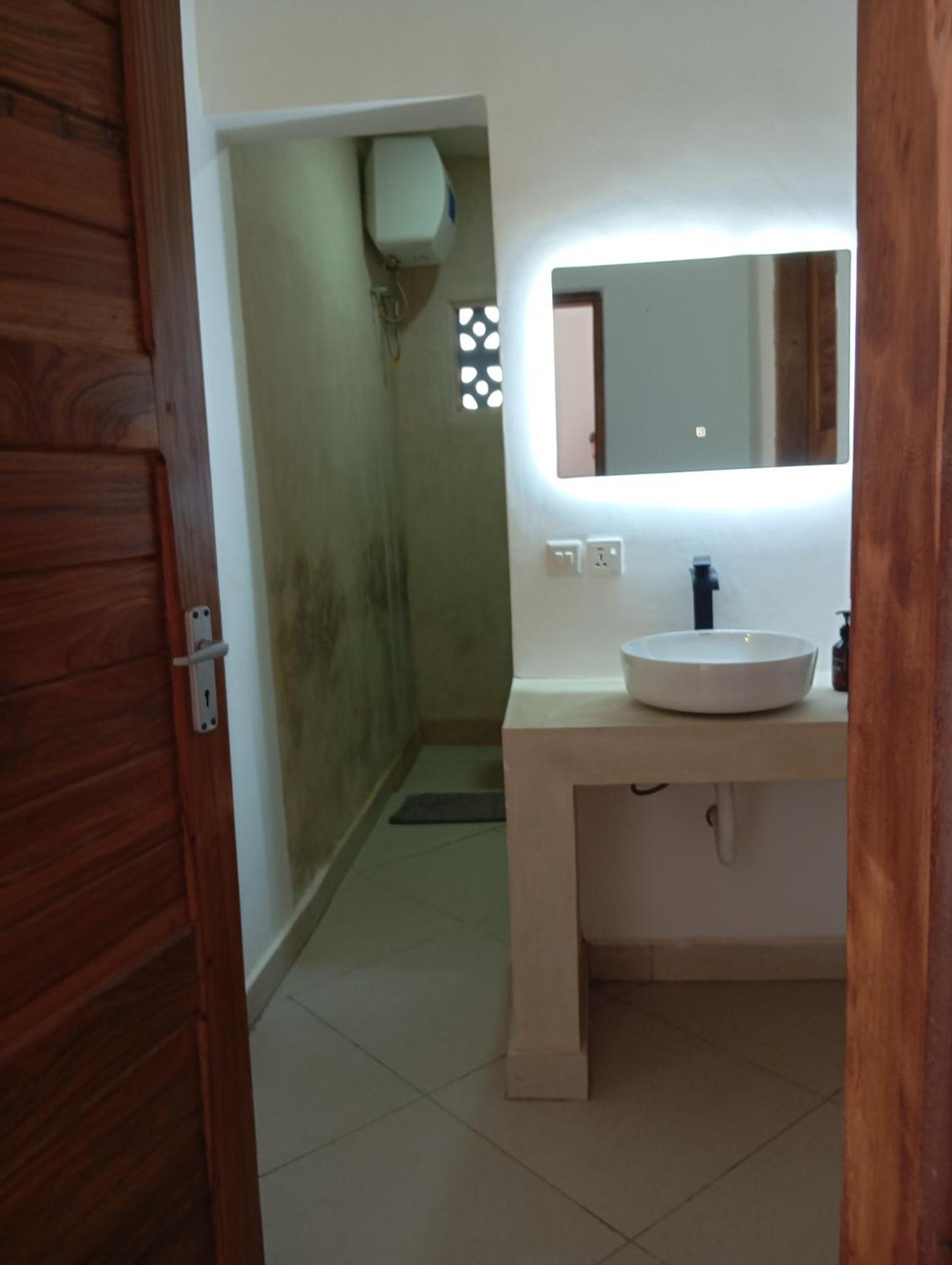 Aluna Hotel 4*