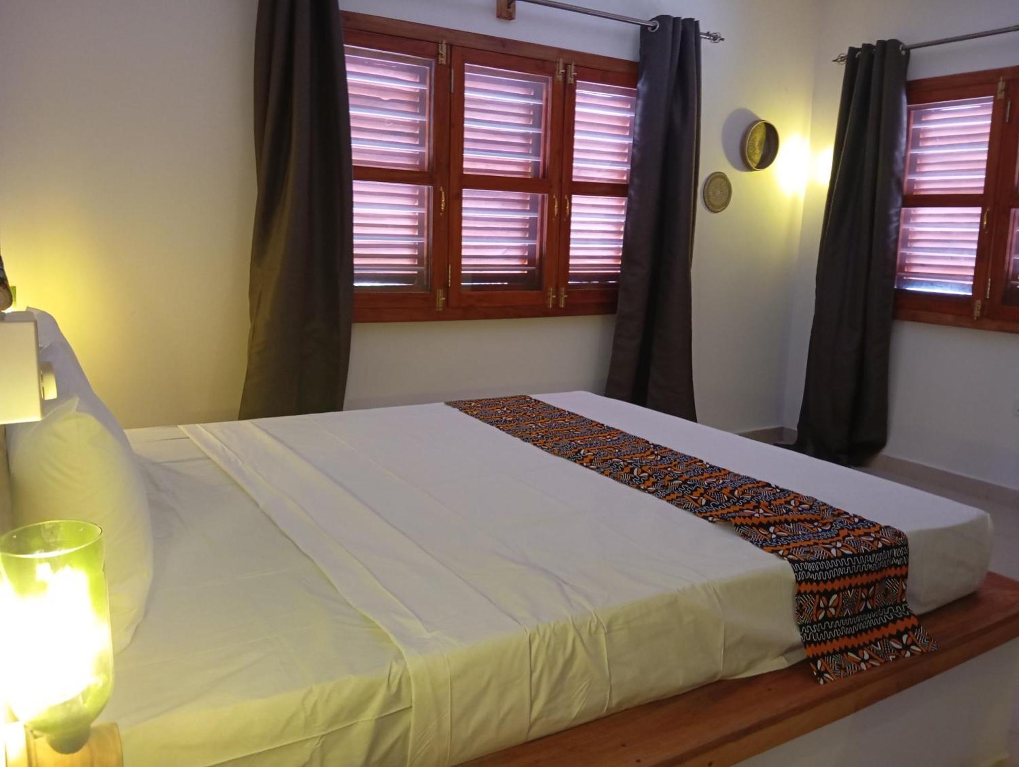 Aluna Hotel