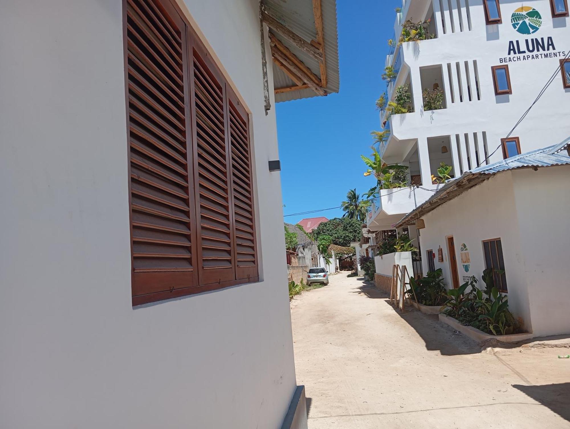 Aluna Hotel 4*