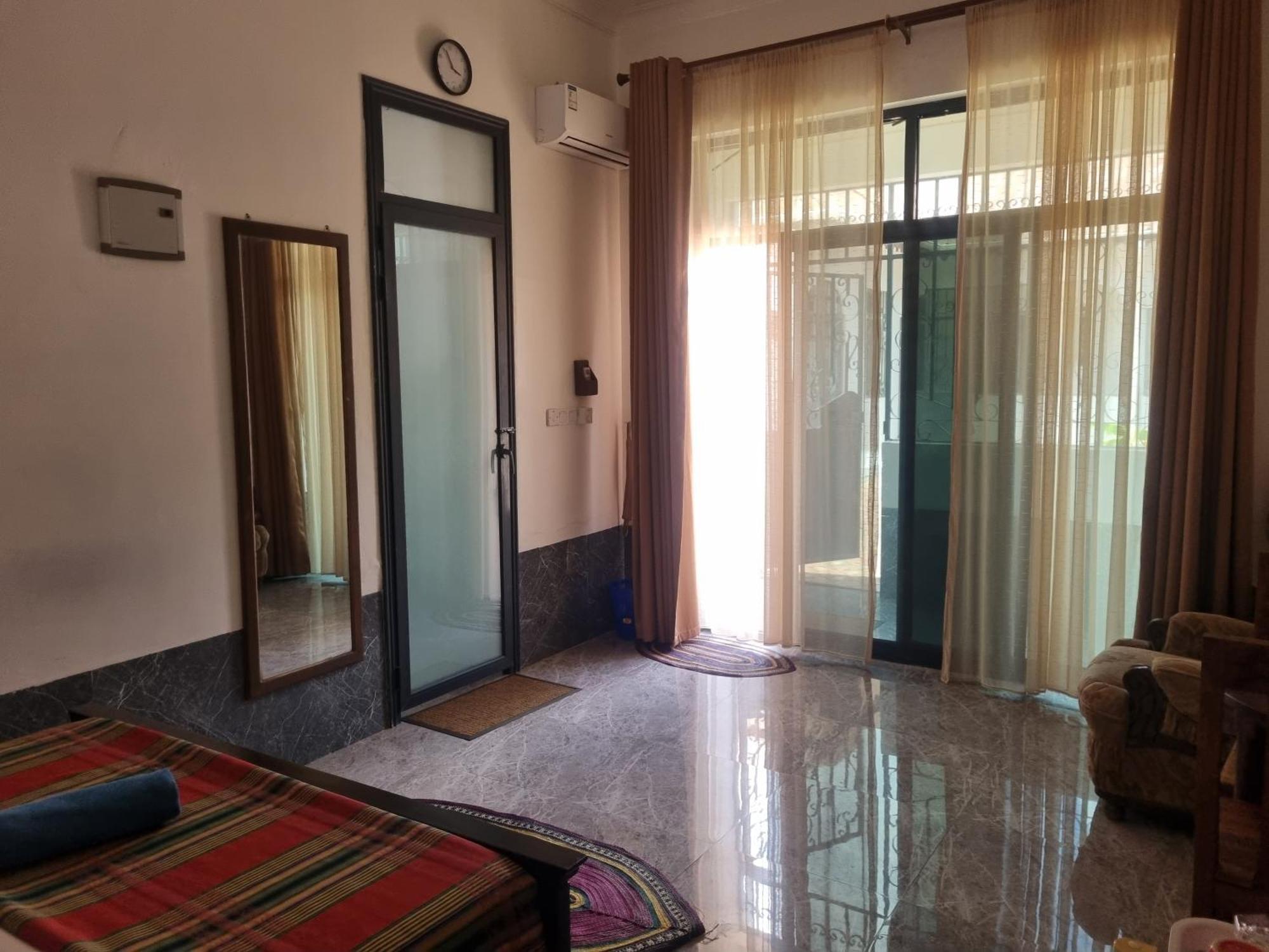 Kikuba House Airport Bed & Breakfast