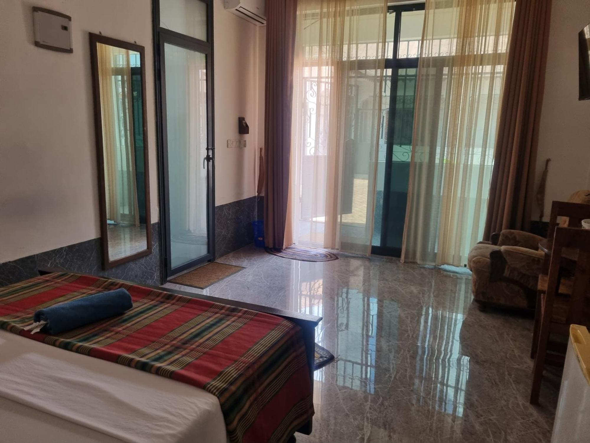 Kikuba House Airport Bed & Breakfast Zanzibar