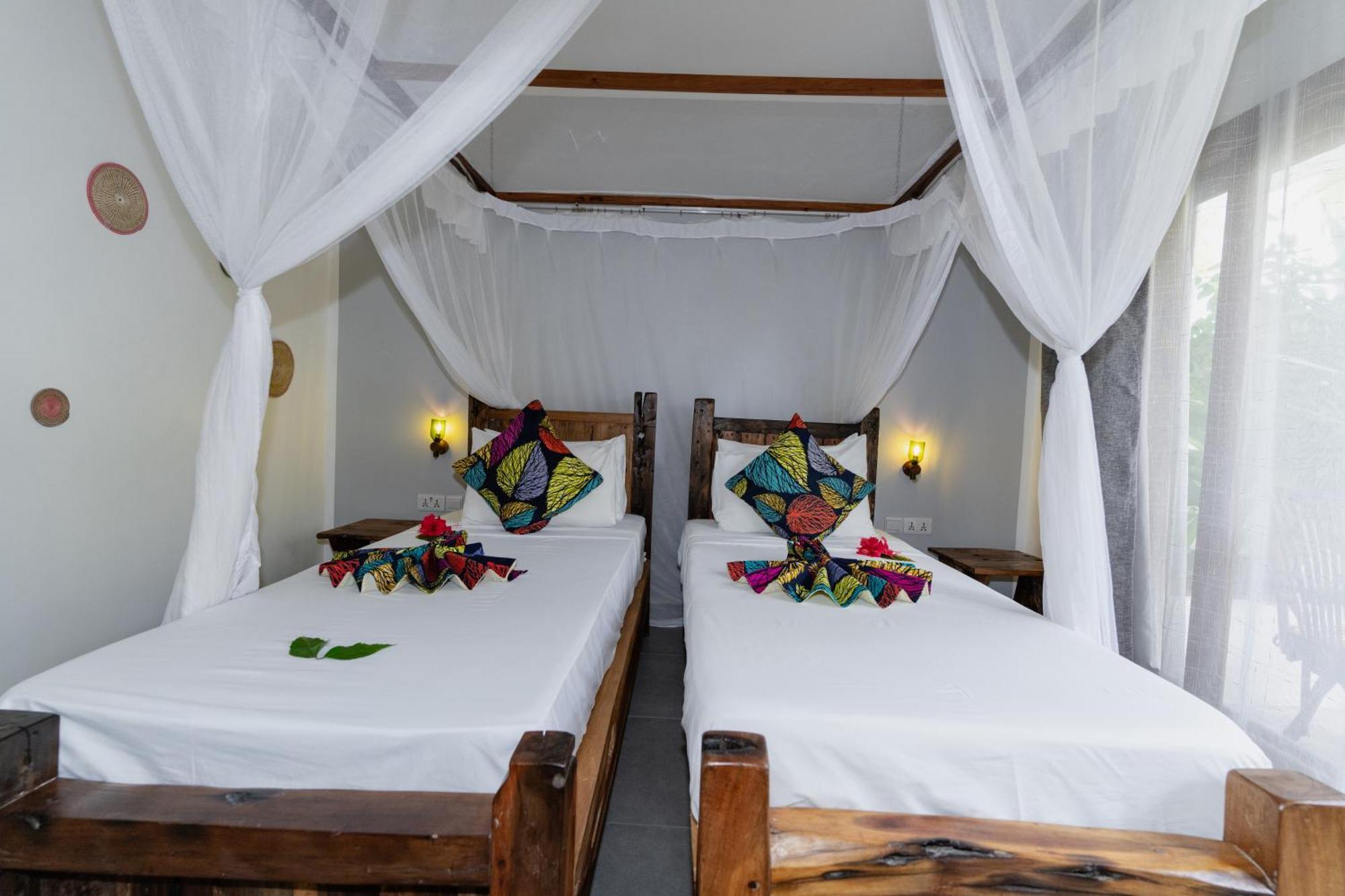 Hotel Aluna 4*