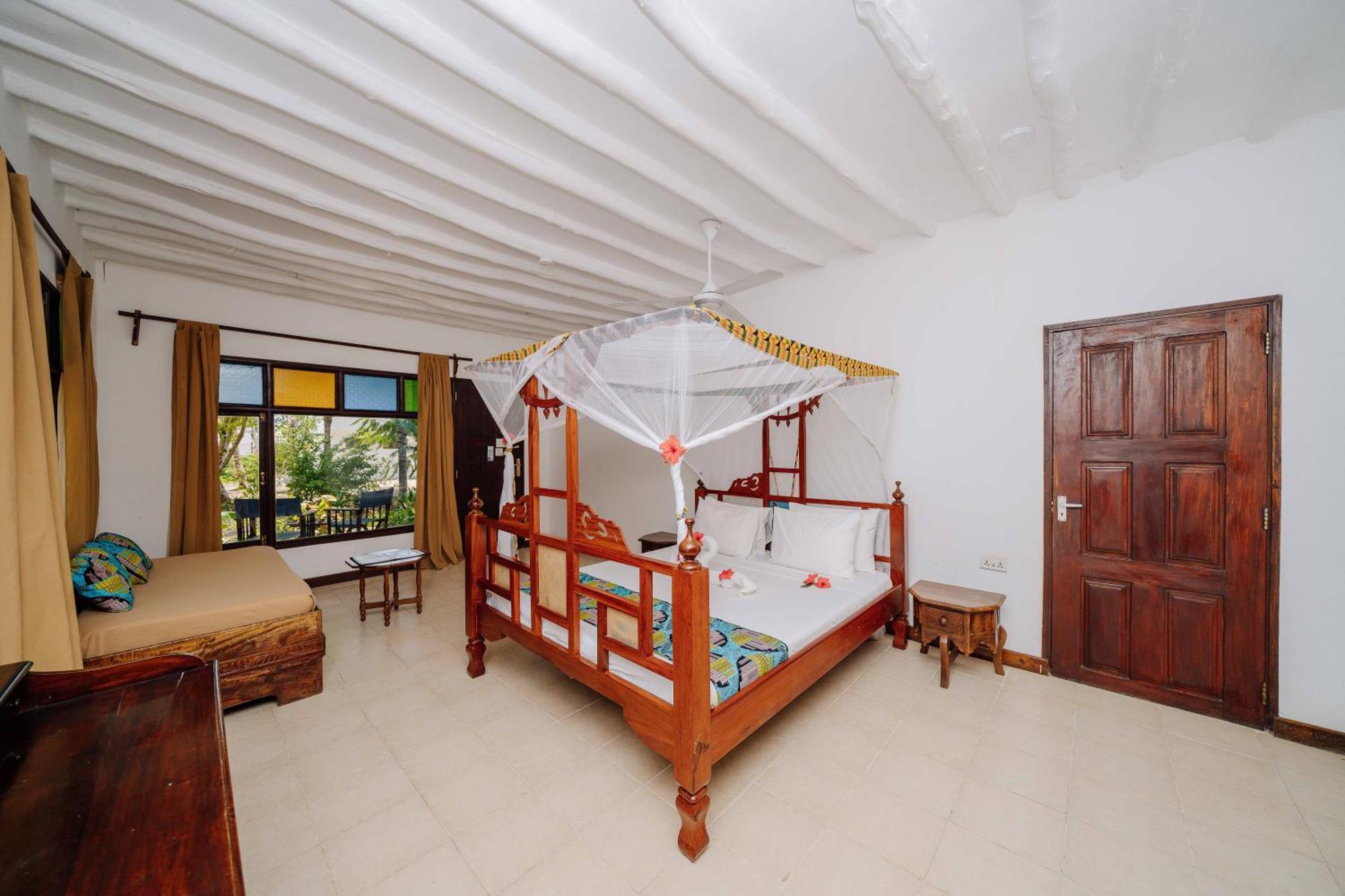 Spice Island & Hotel