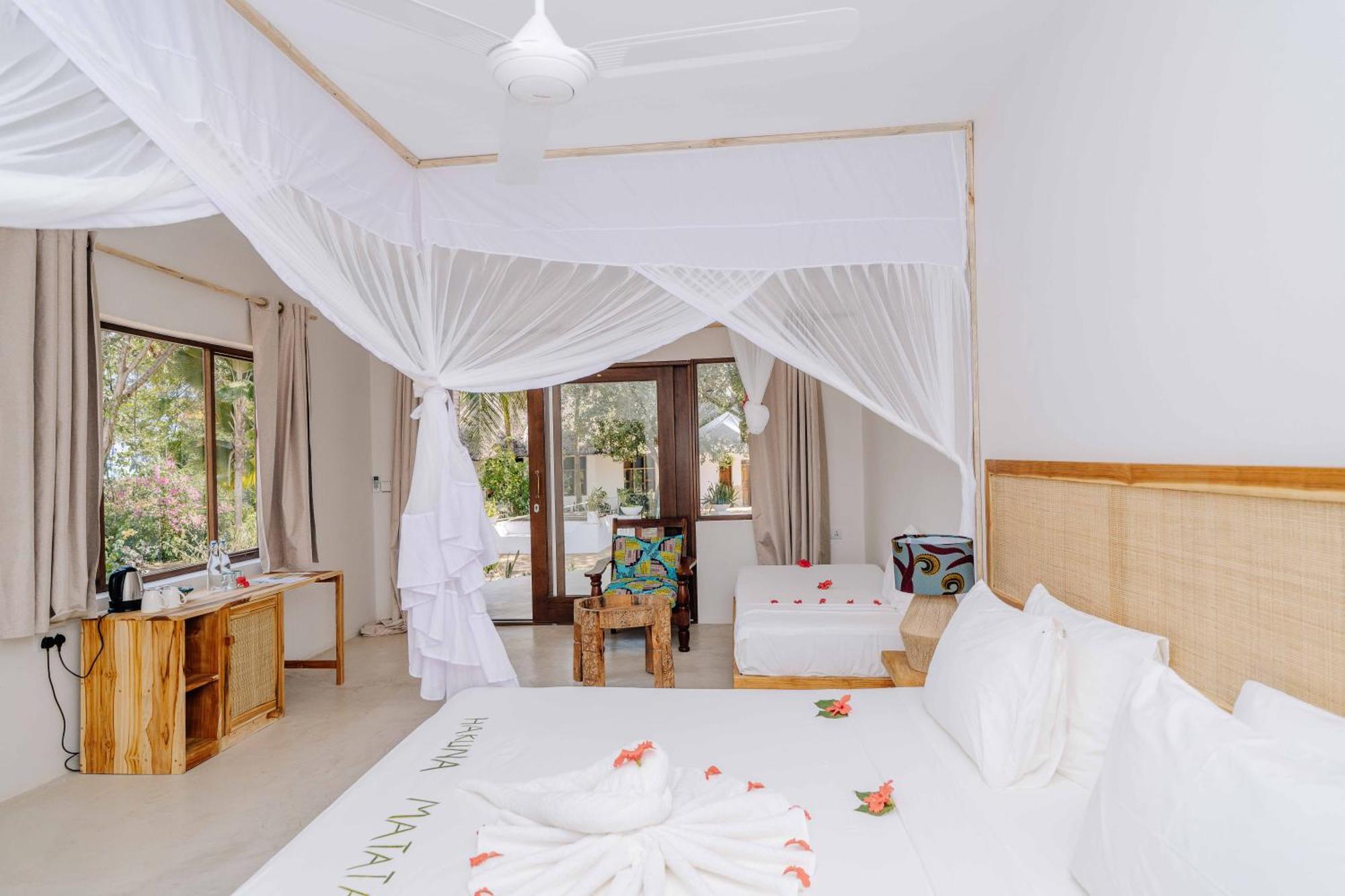 Hotel Spice Island &