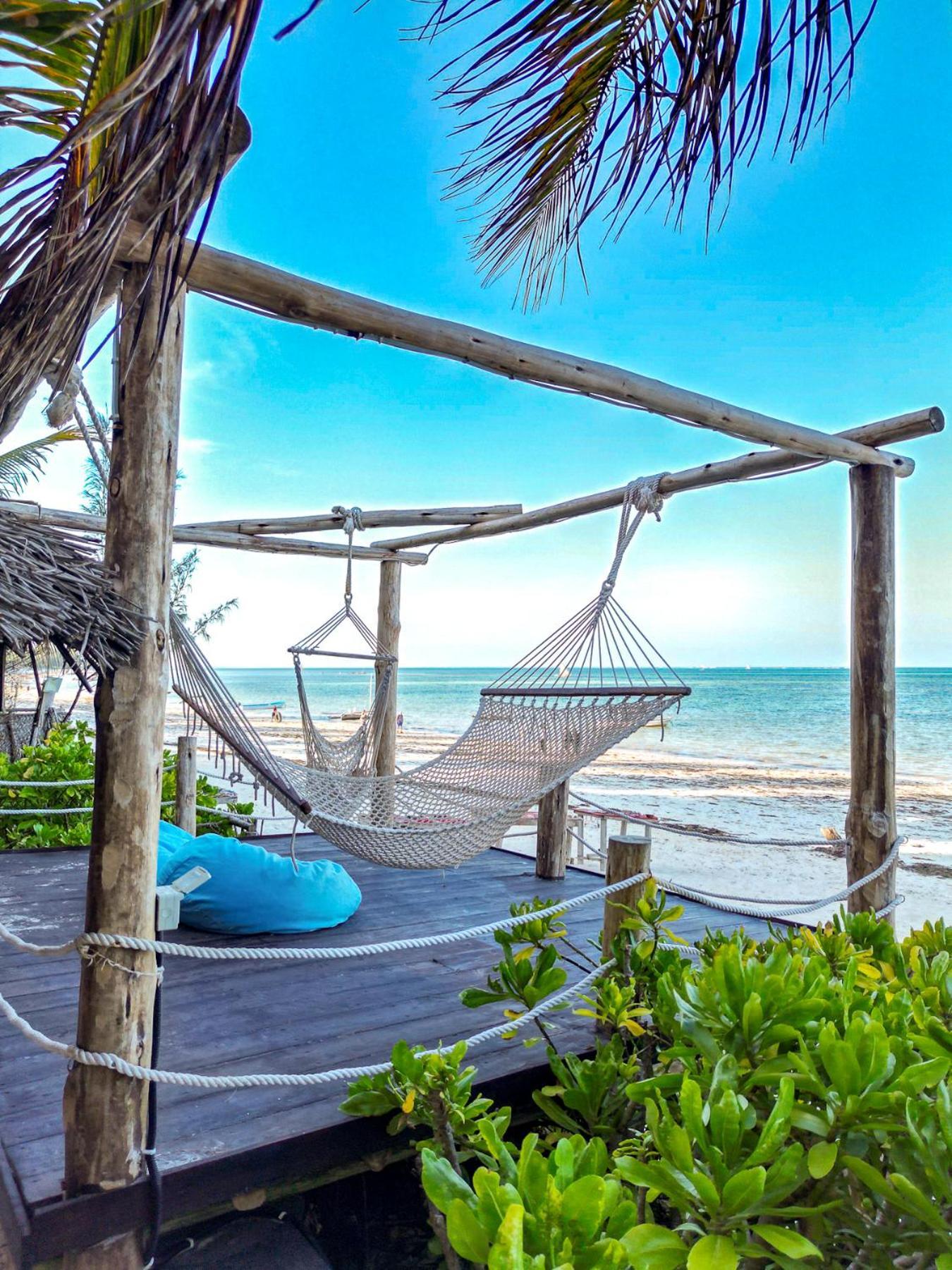 Malaika Hotel *