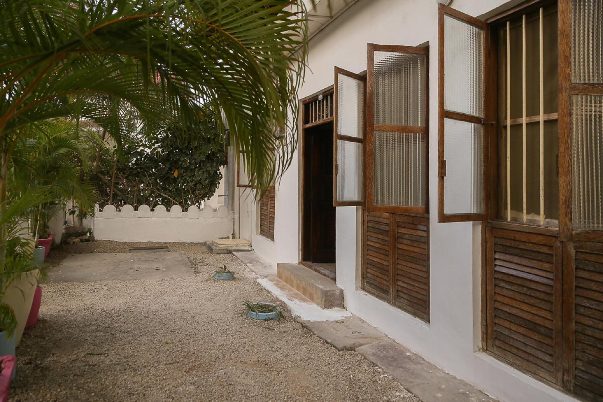 Town Nest 3* Zanzibar