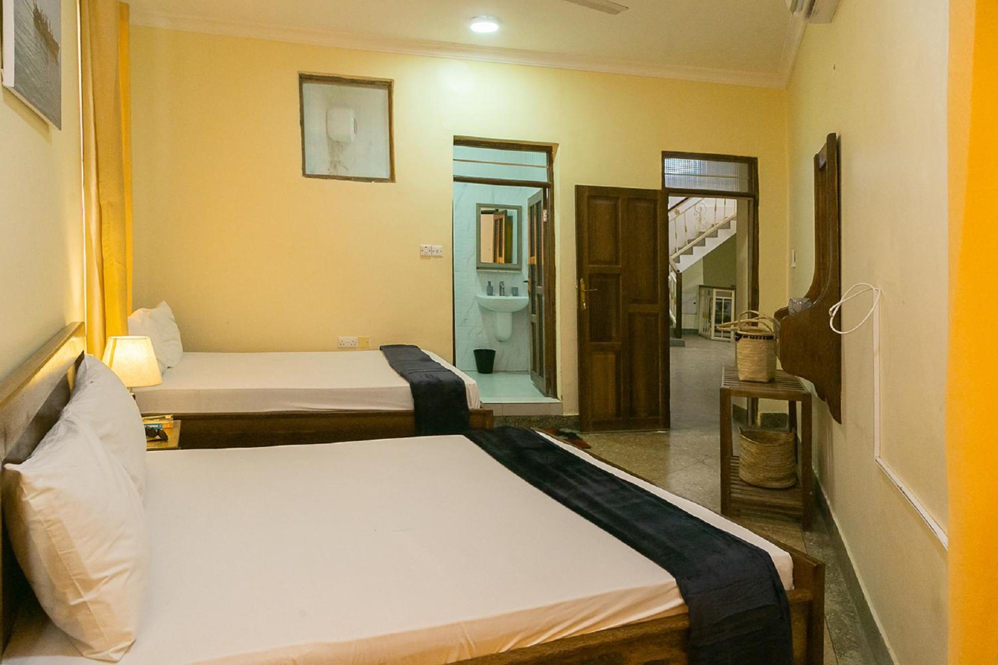 Hotel Town Nest 3*