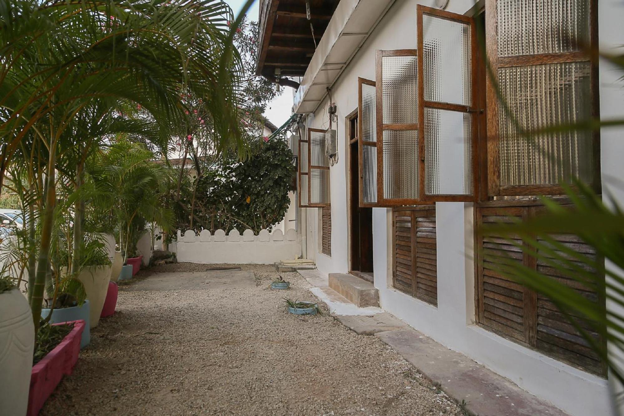 Town Nest Hotel 3*