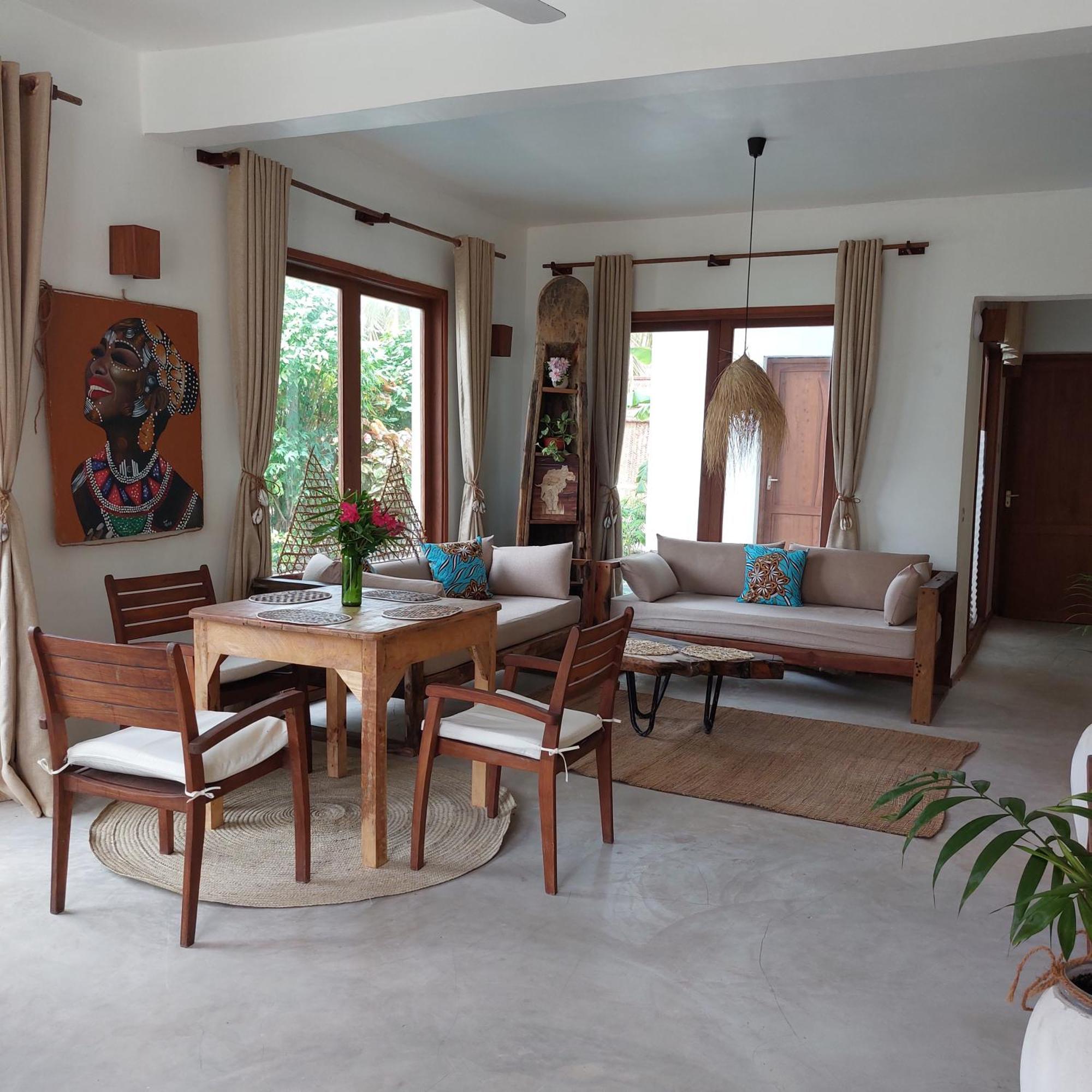 Homestay Anna With Pool