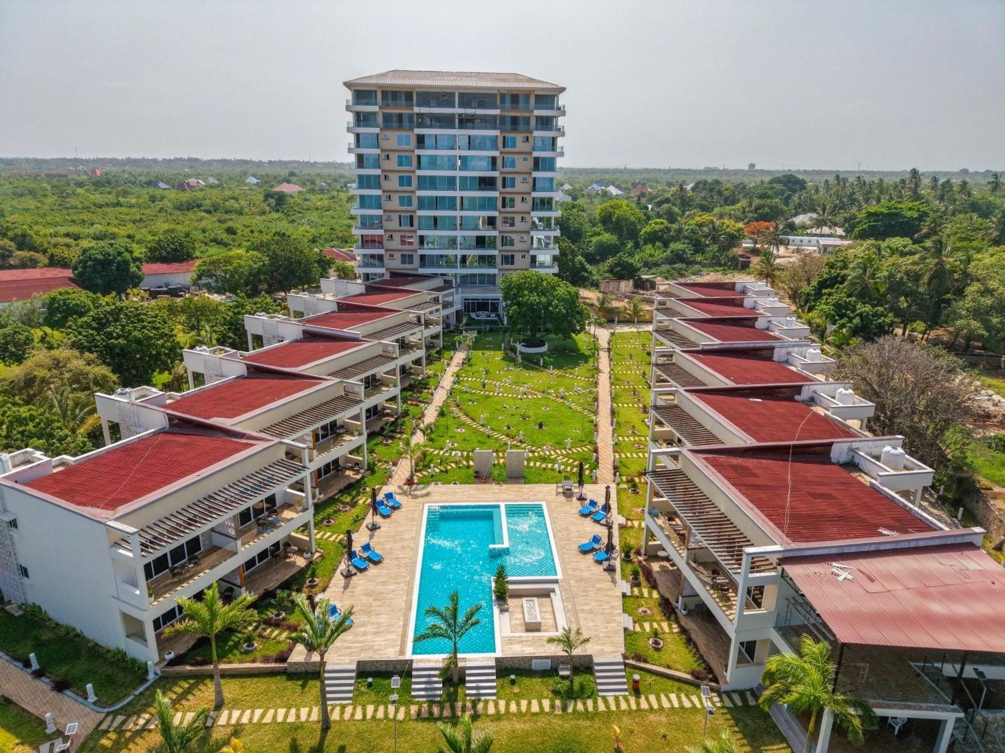 Blue Ocean & Residences Hotel 4*