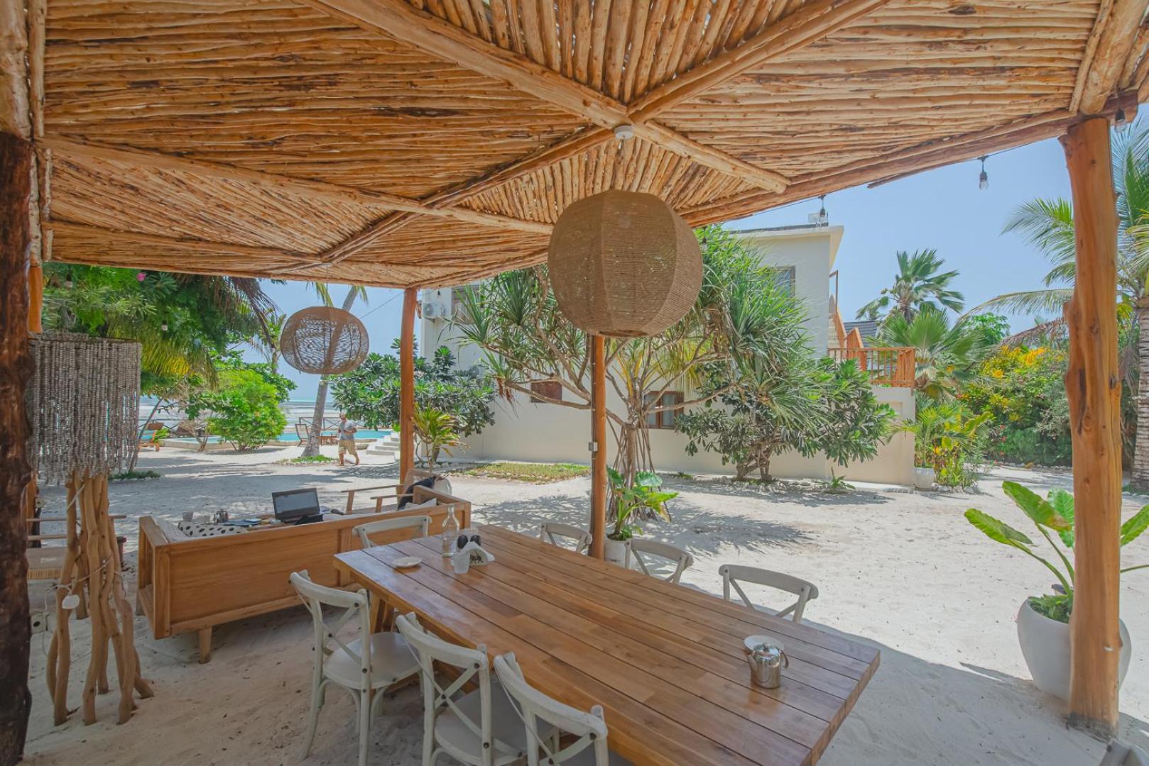 Villa Solymar Staffed Beach Front Jambiani (Zanzibar)