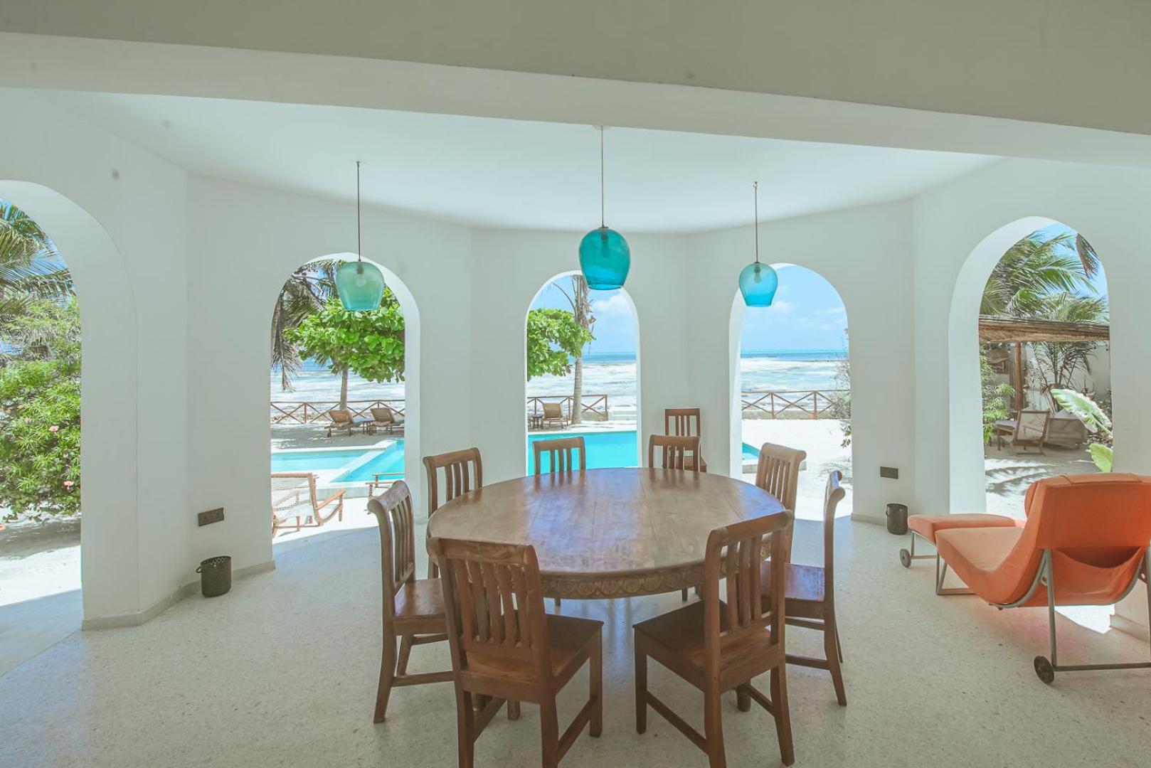 Villa Solymar Staffed Beach Front