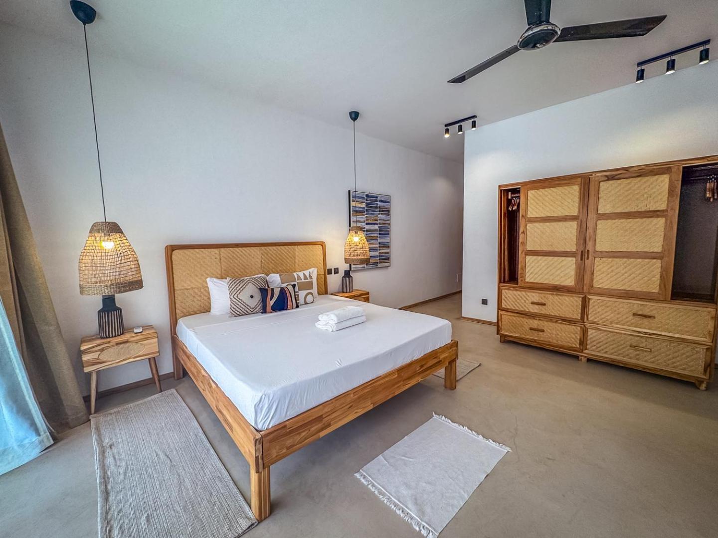 Villa Solymar Staffed Beach Front *