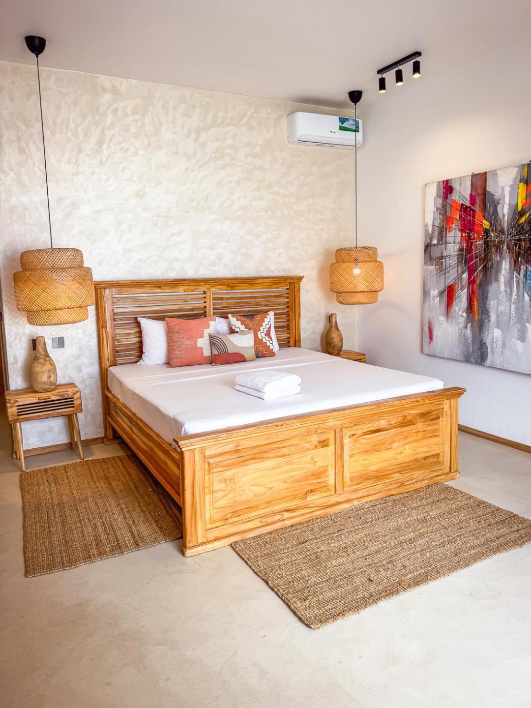 Villa Solymar Staffed Beach Front