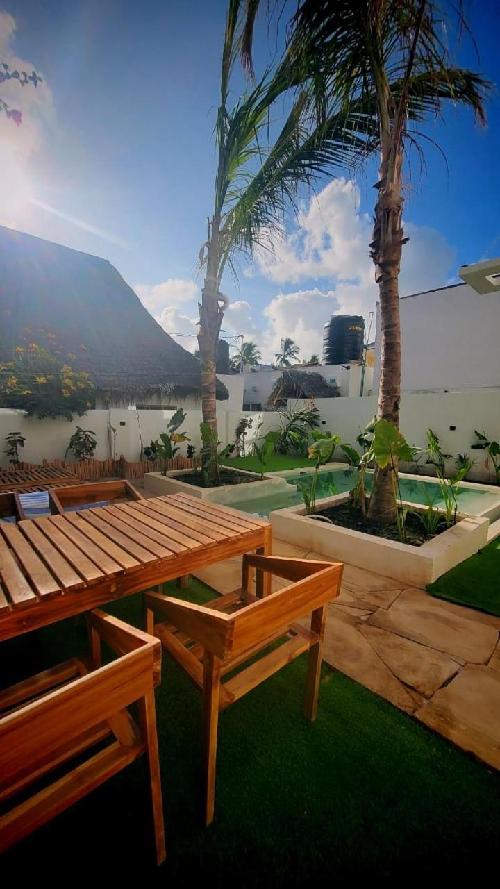 Gorgeous Luxury Waterfall Villa With Private Pool Prime Location In Paje Beach Zanzibar Villa *