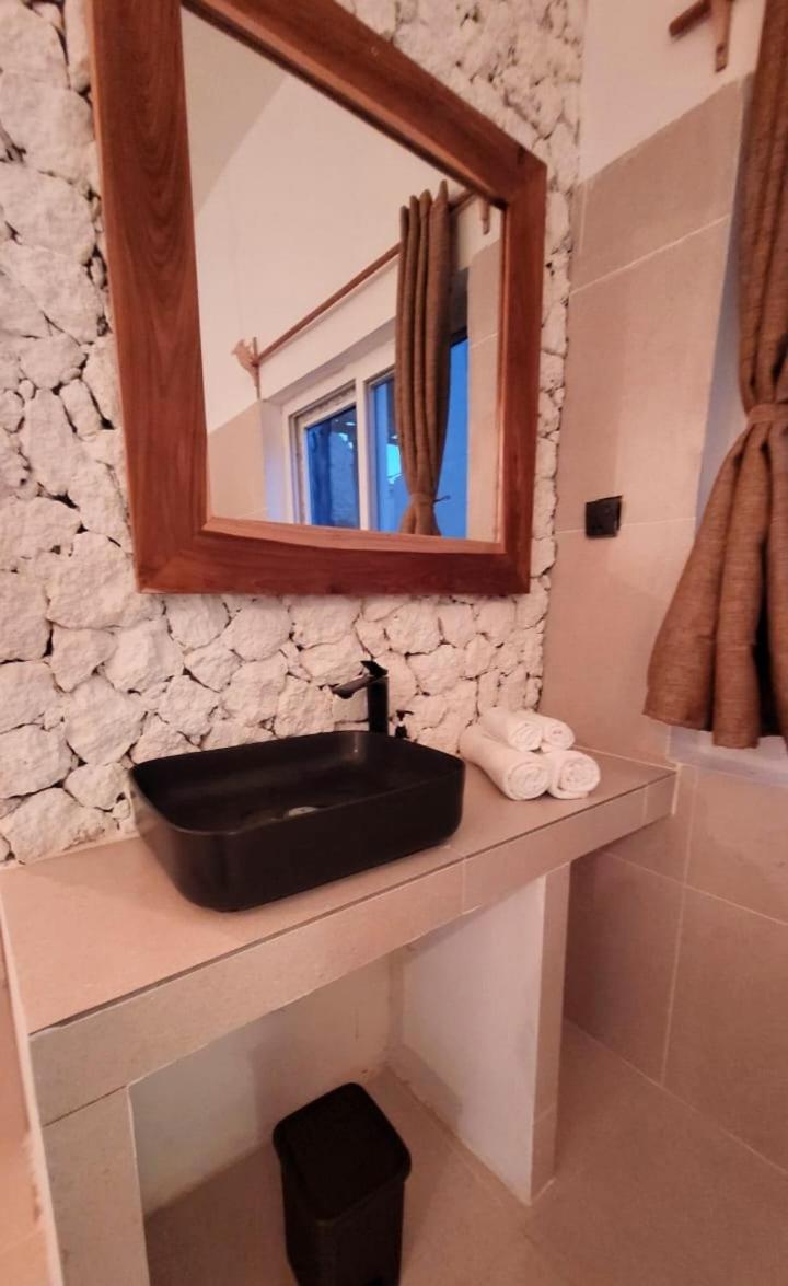 Gorgeous Luxury Waterfall Villa With Private Pool Prime Location In Paje Beach Zanzibar