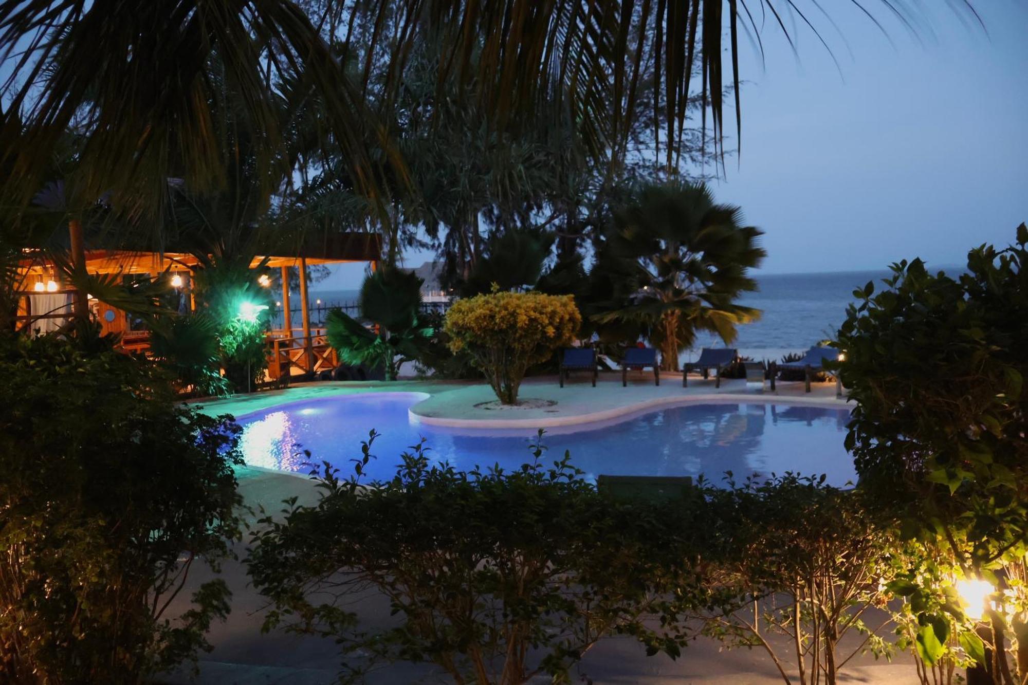 Hotel Destiny And Club Marumbi