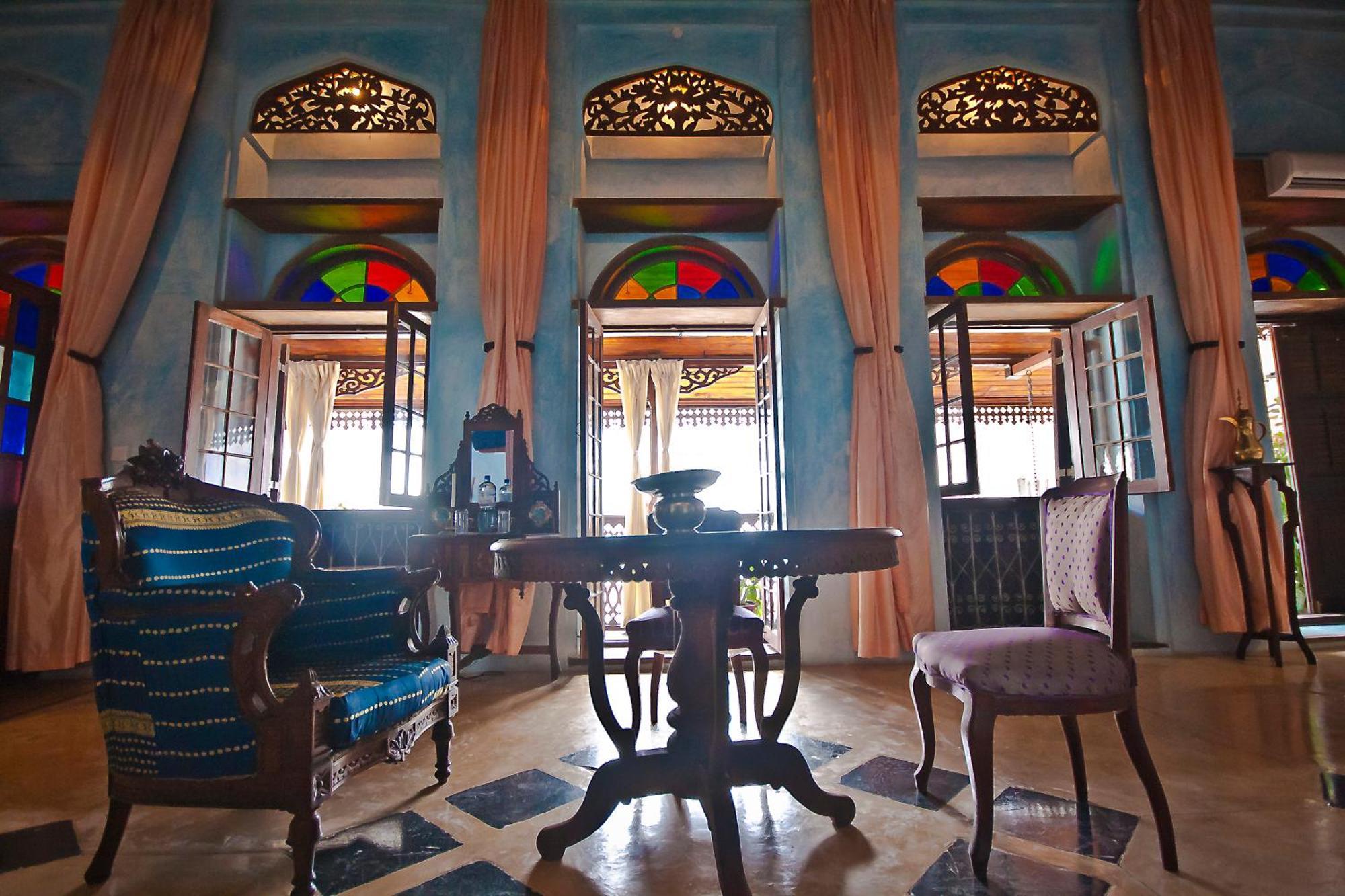 Emerson Spice Hotel *