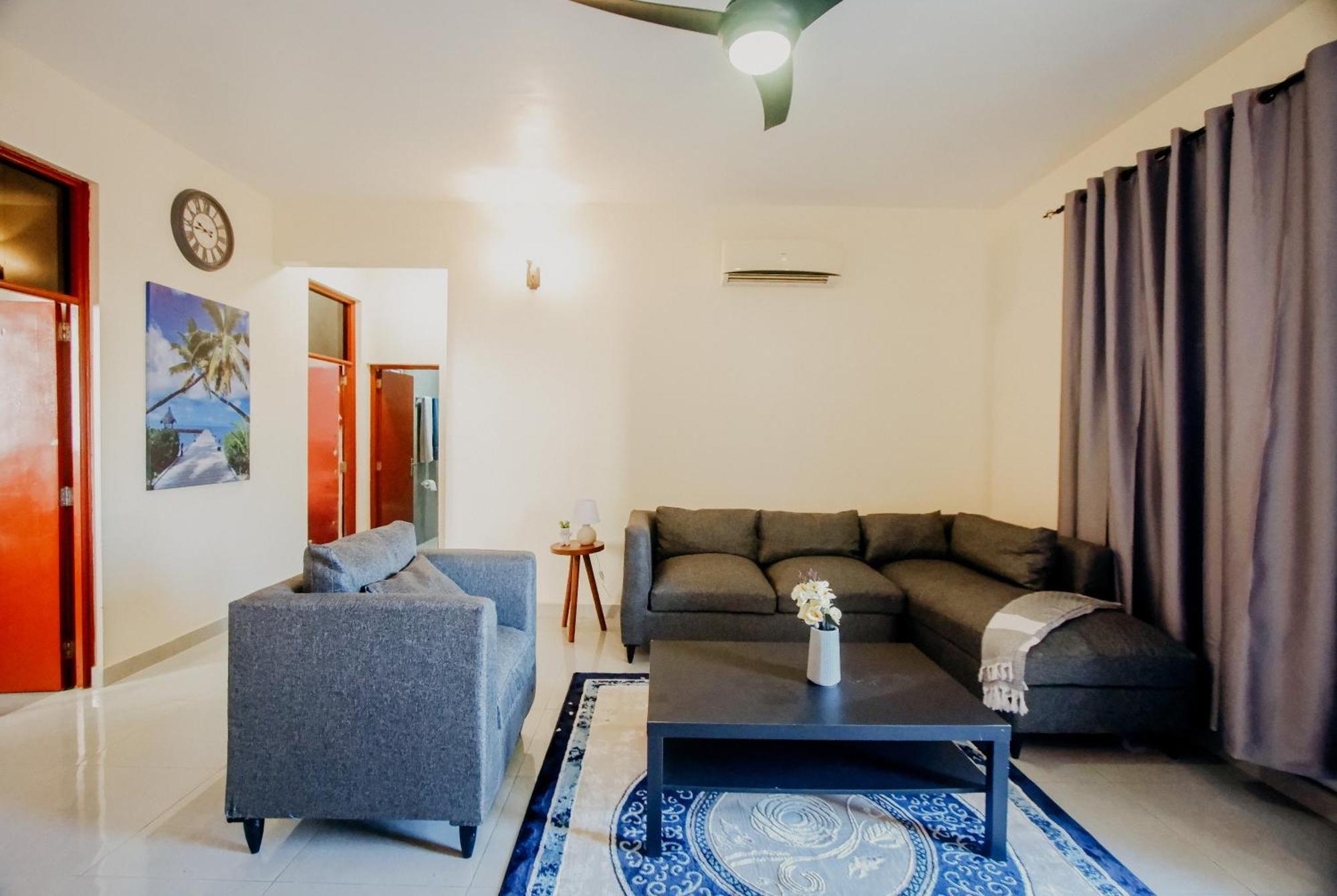 Zanzi Modern 2 Bed Gf Apartment