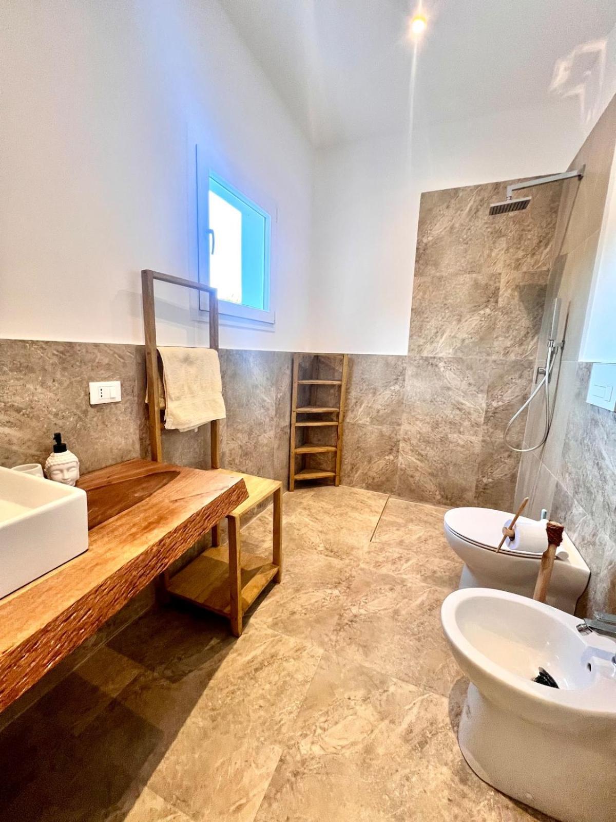 Villa Seaside Reflexion - Entire With Private Pool