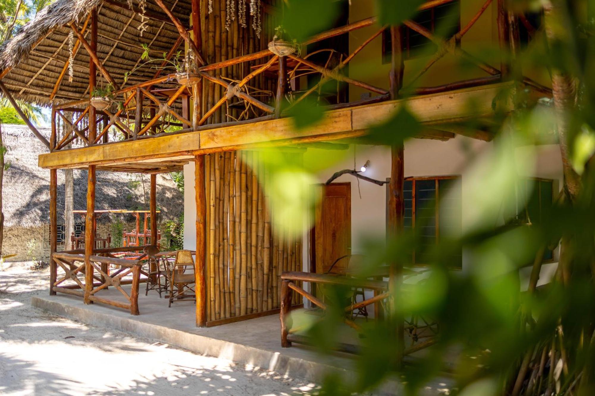 Eden Paradise Hotel Michamvi Kae