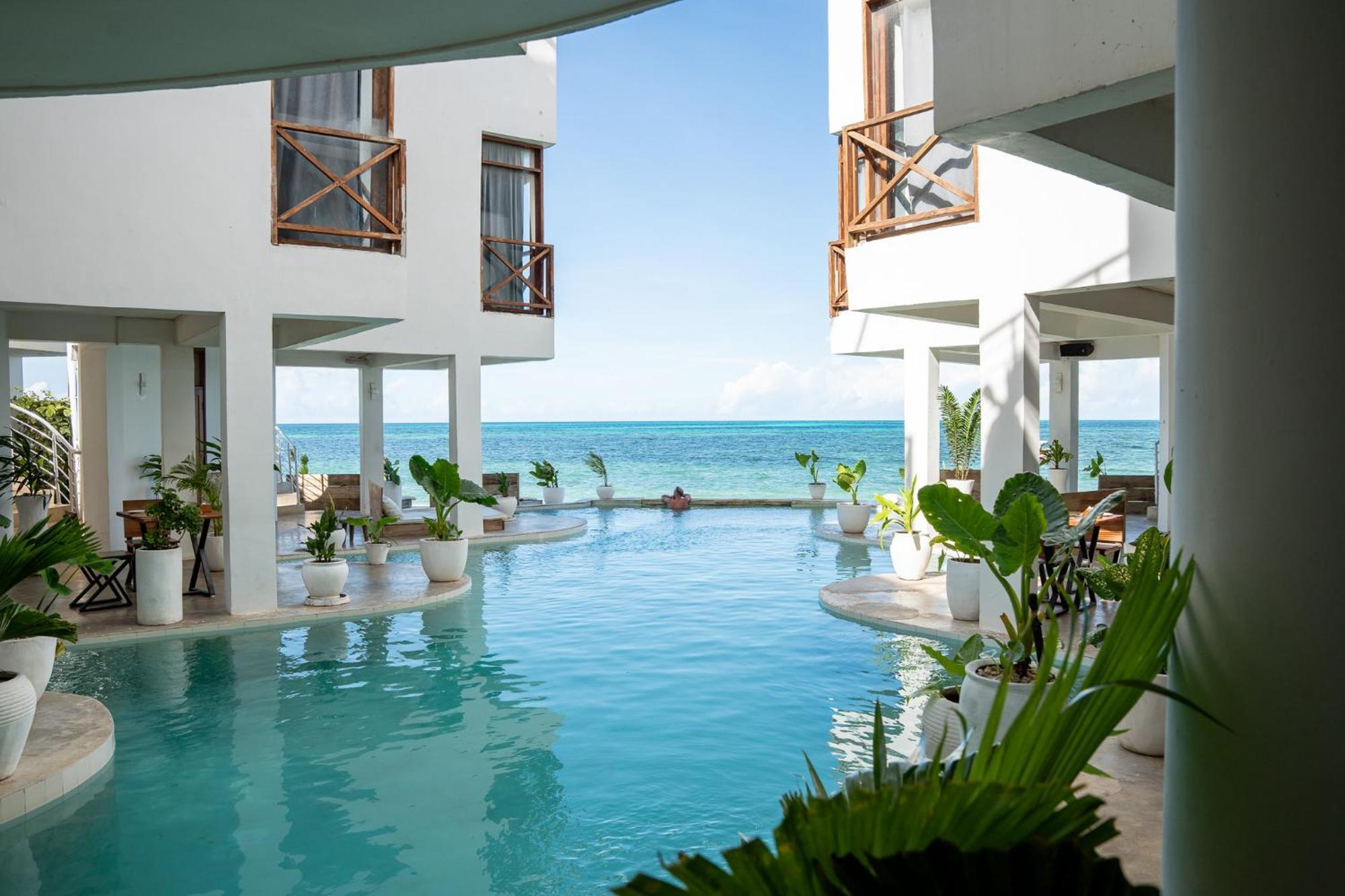 Hotel Pili Pili Tropical 4*