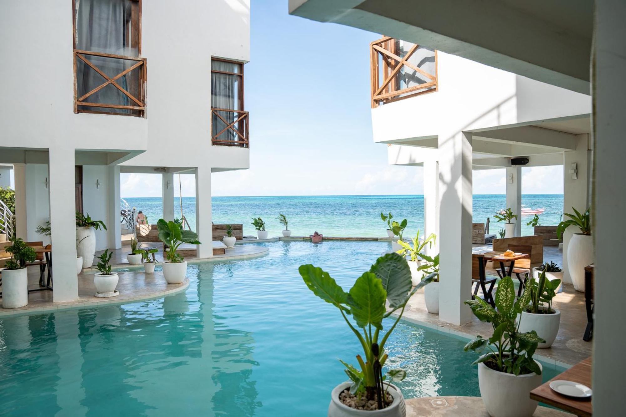 Hotel Pili Pili Tropical 4*