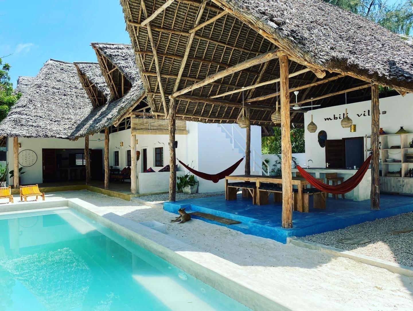 Mbili - 2 With Outdoor Kitchen & Pool Holiday home *
