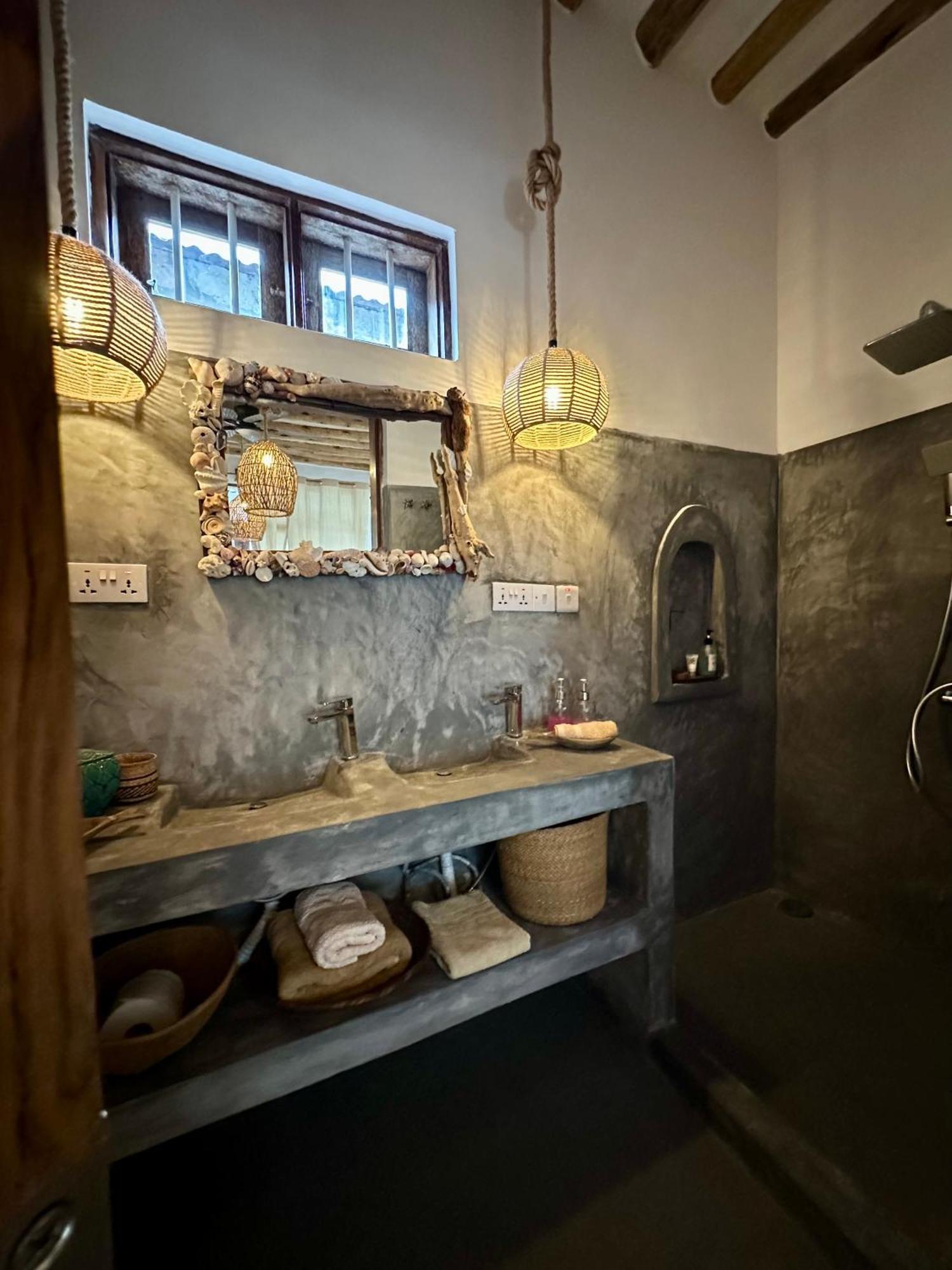 Olamanga Adults Only Guest house *