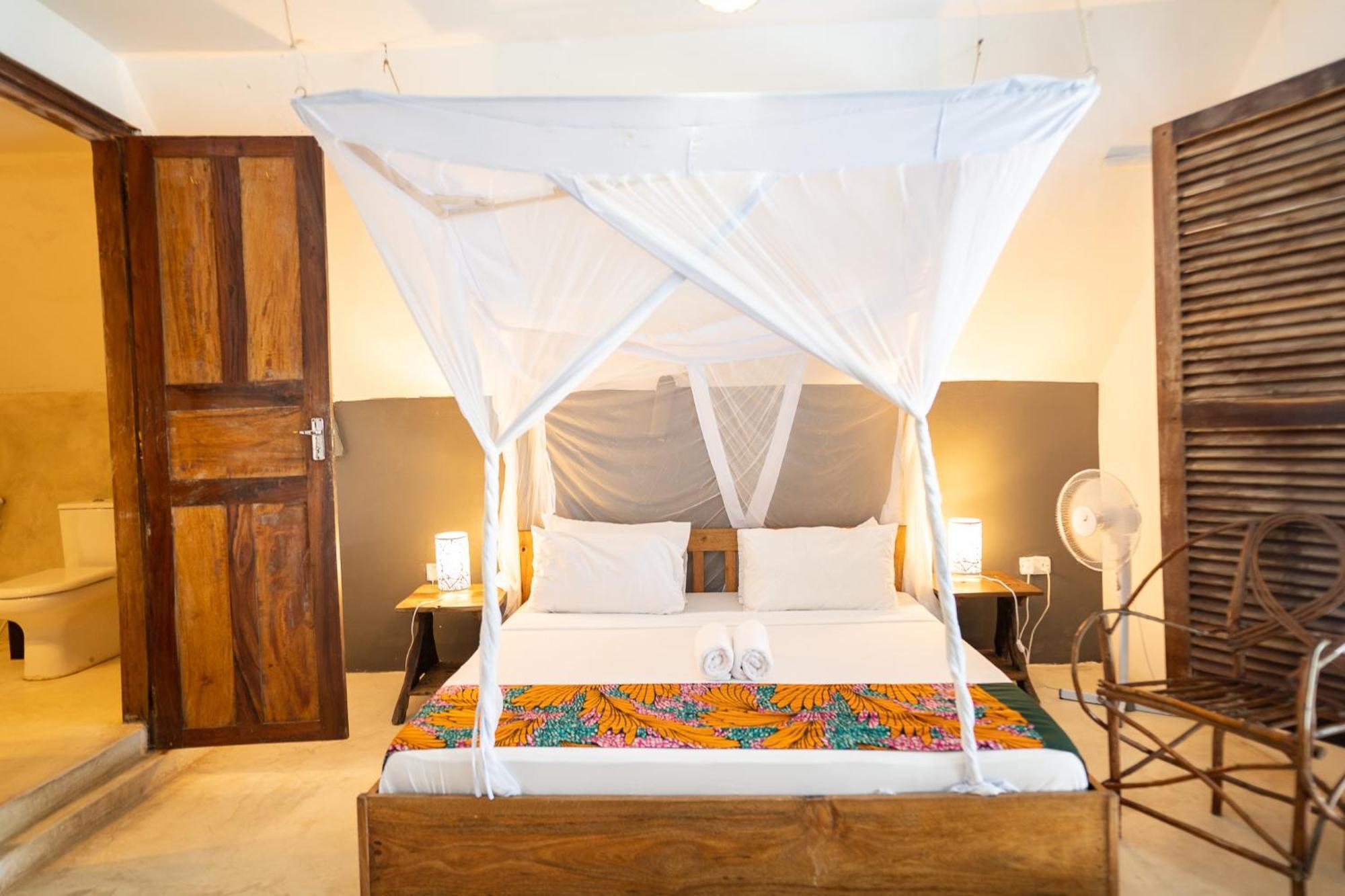 Hotel Pili Pili Paradise Beach 3*