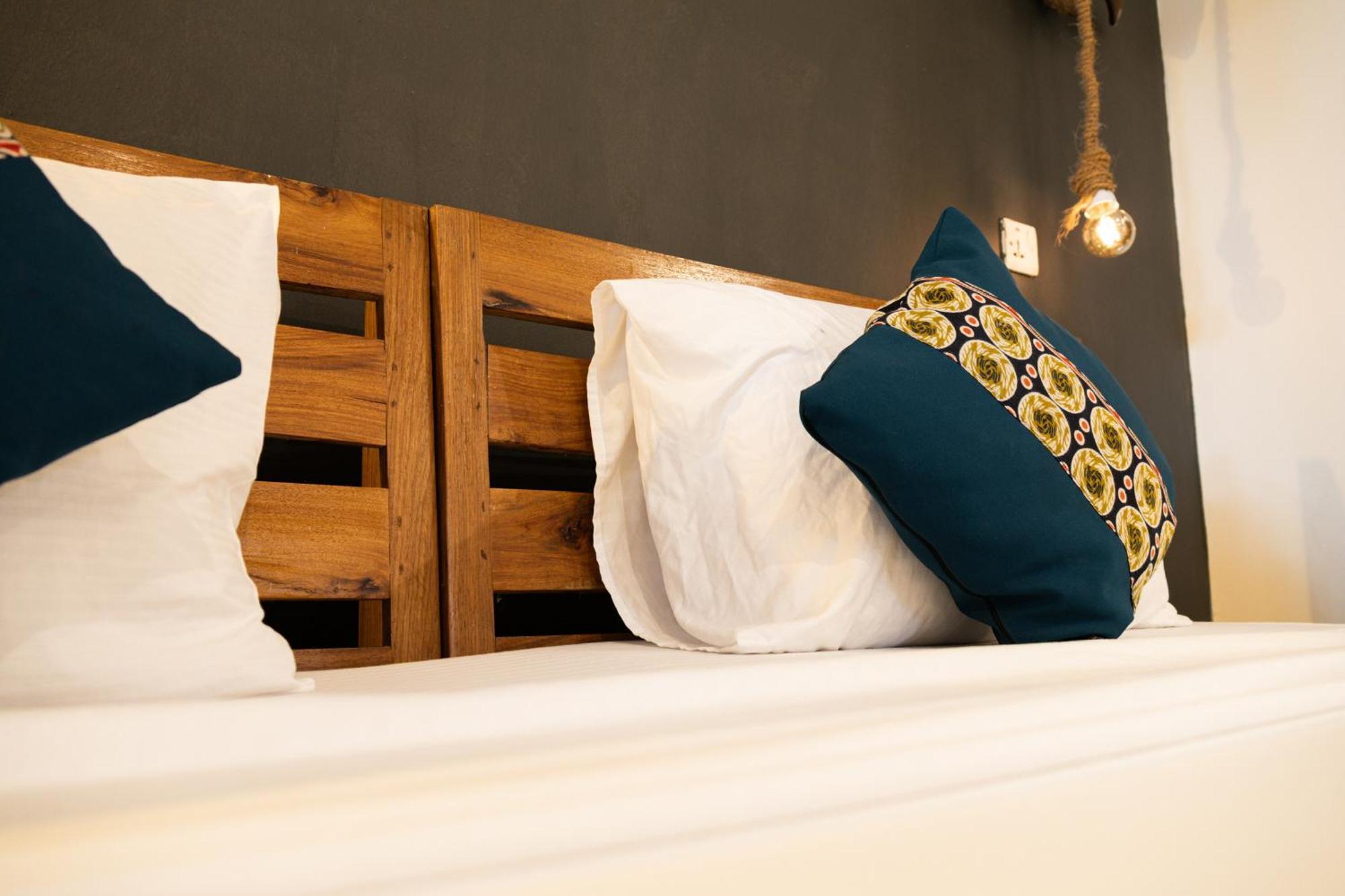 Pili Pili Oasis Hotel 4*