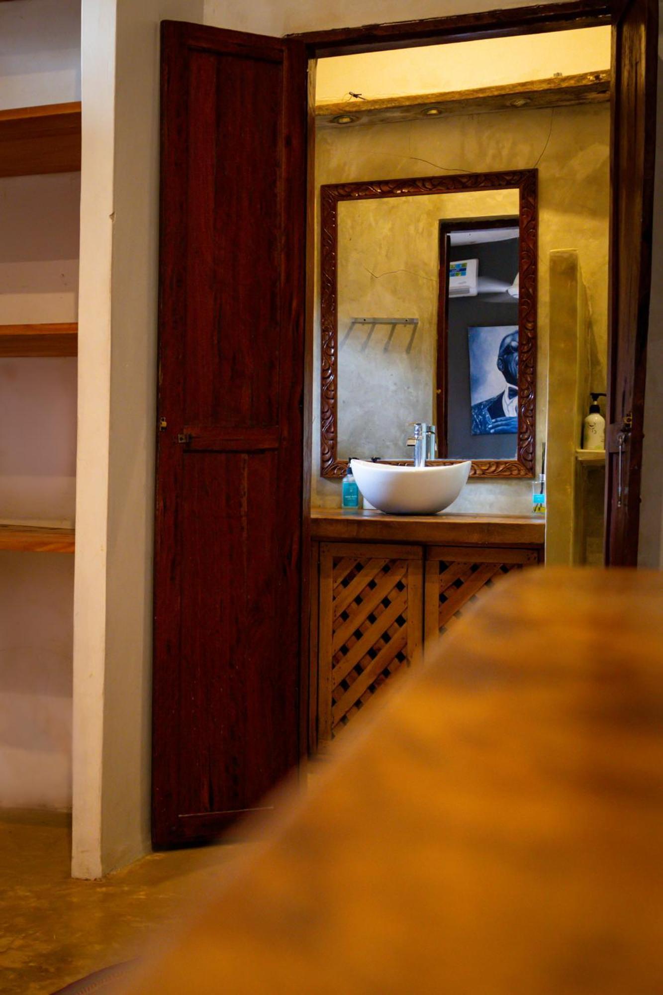 Hotel Pili Pili Oasis 4*