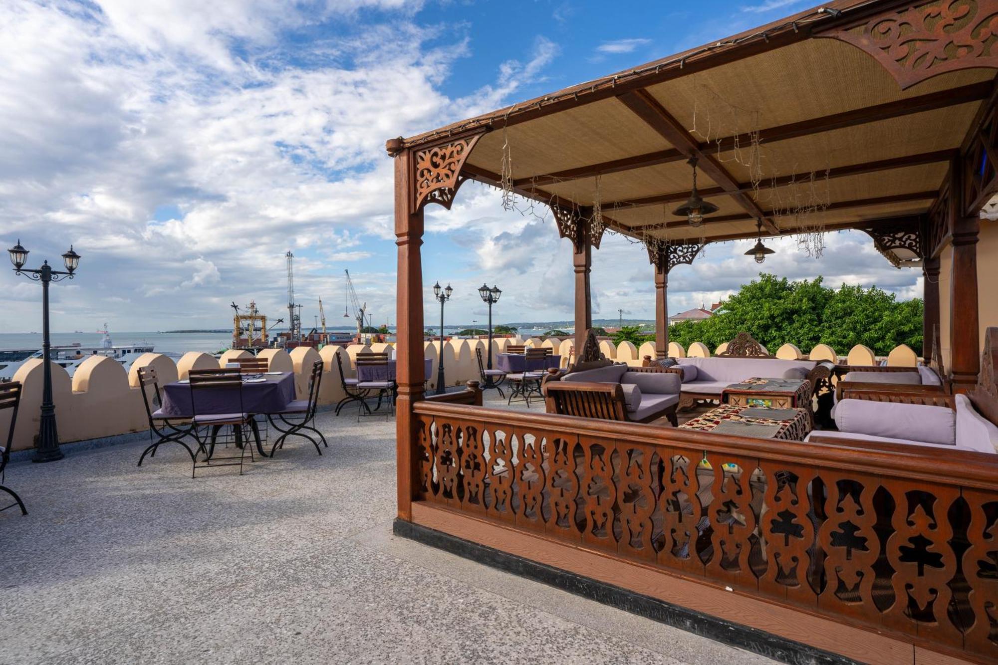 Mizingani Seafront Hotel