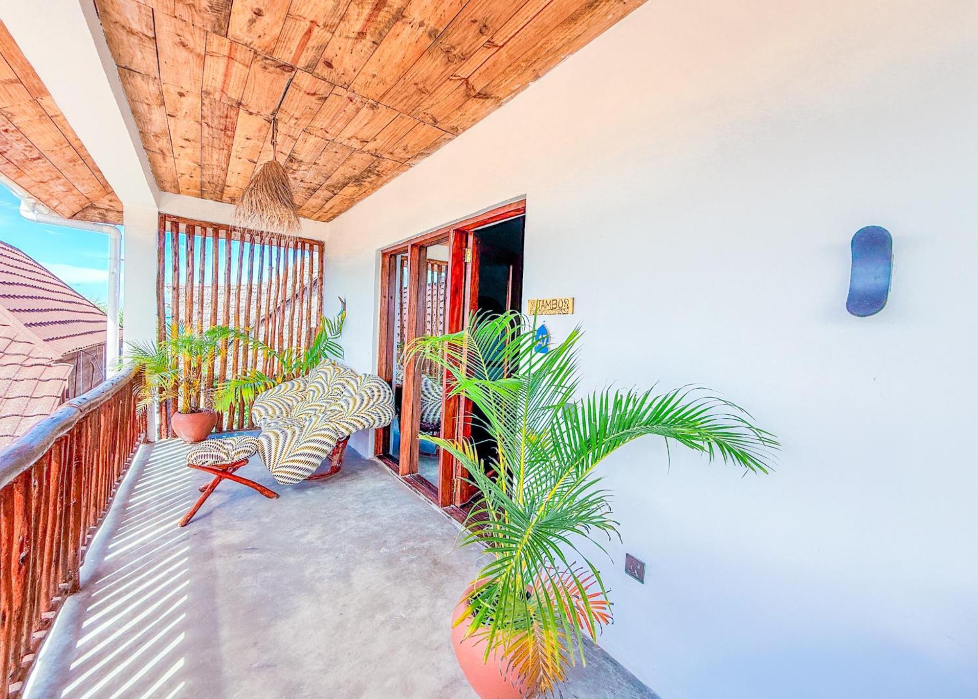 Lodge Ananda
