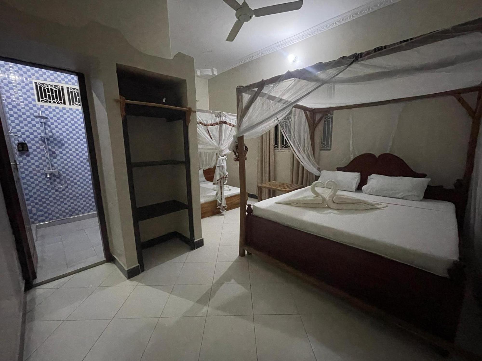 Homestay Jabulani House *