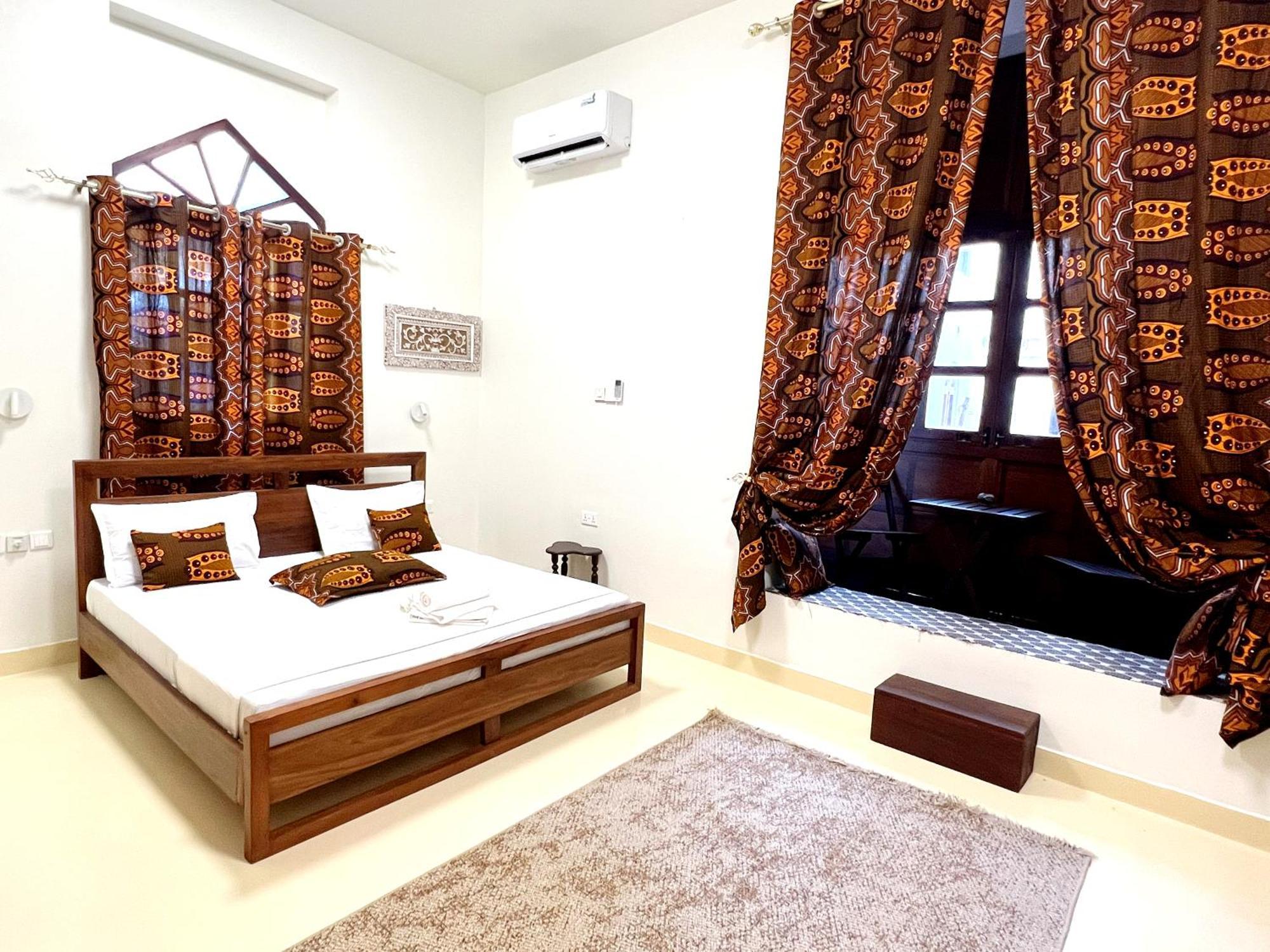 Hotel Treasures Of House