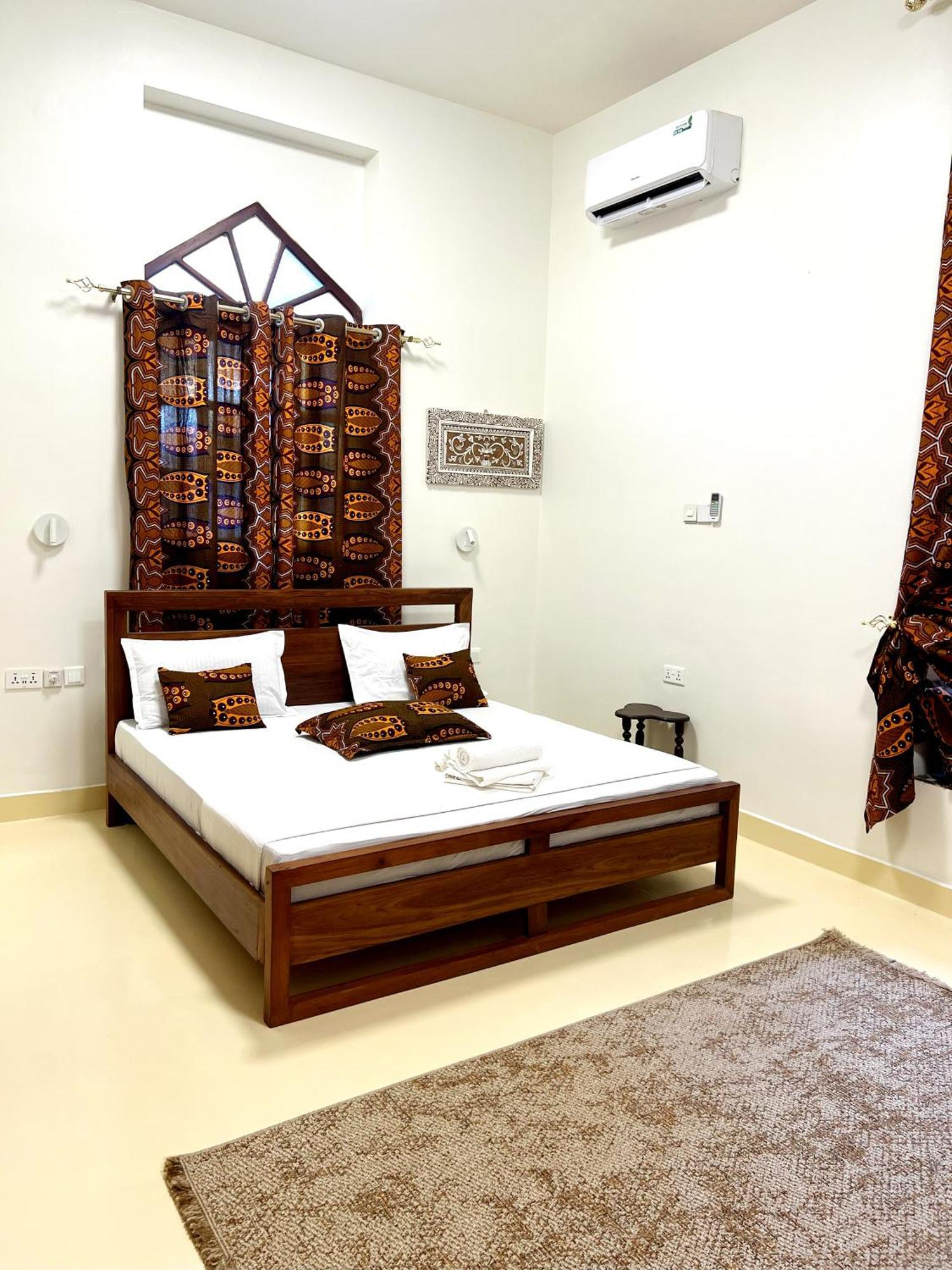 Treasures Of House Hotel