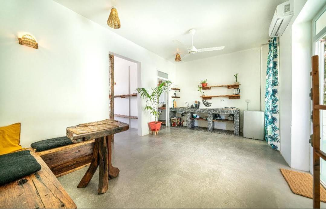 The Moon Living Apartment