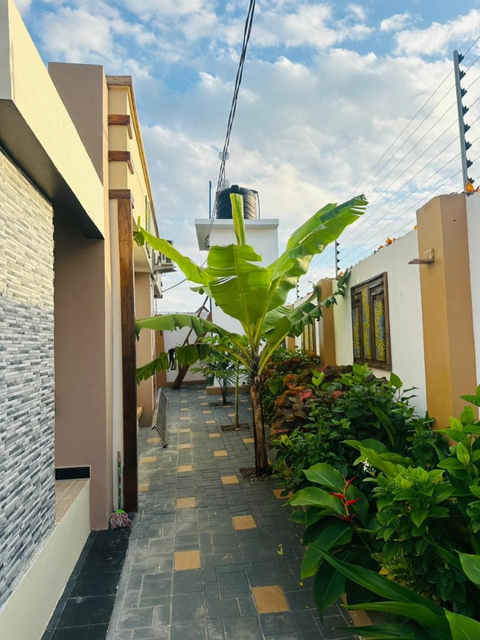 Trifoliage Villa
