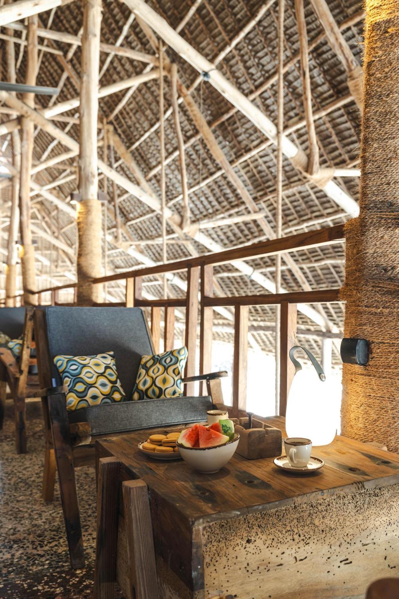 Clove Island Essence & 5* Matemwe (Zanzibar)