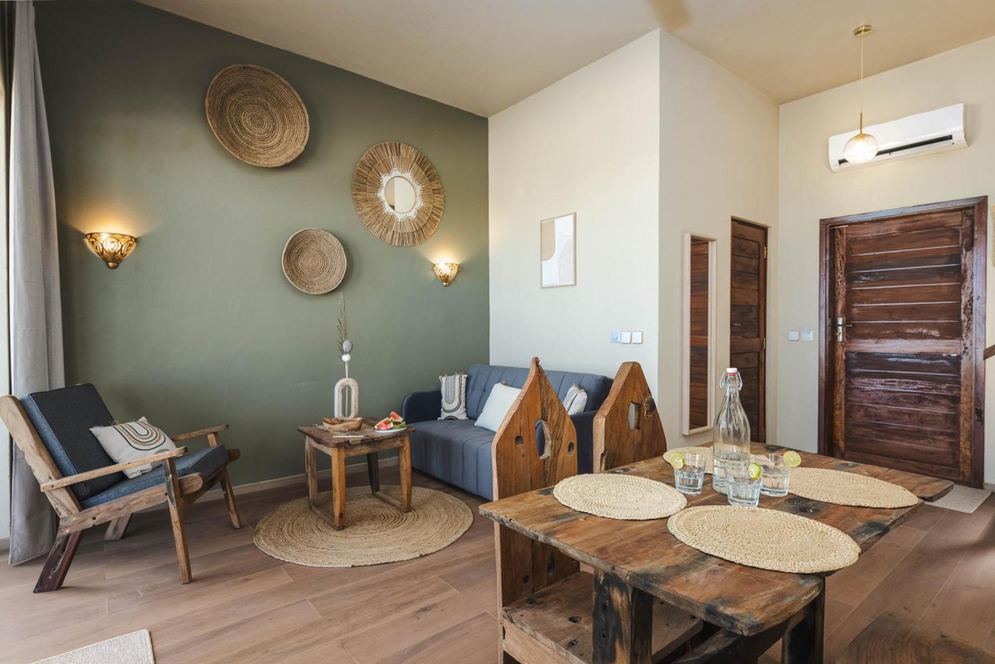 Clove Island Essence & Hotel Matemwe (Zanzibar)