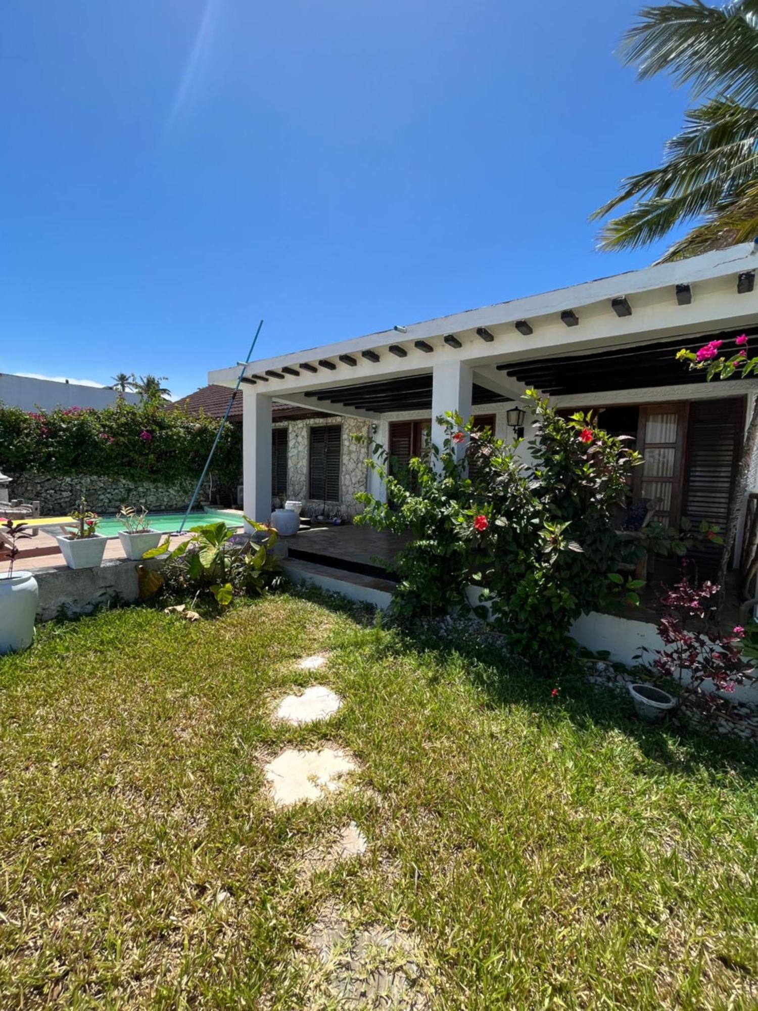 Malcom Ocean View Retreat Hotel Pongwe